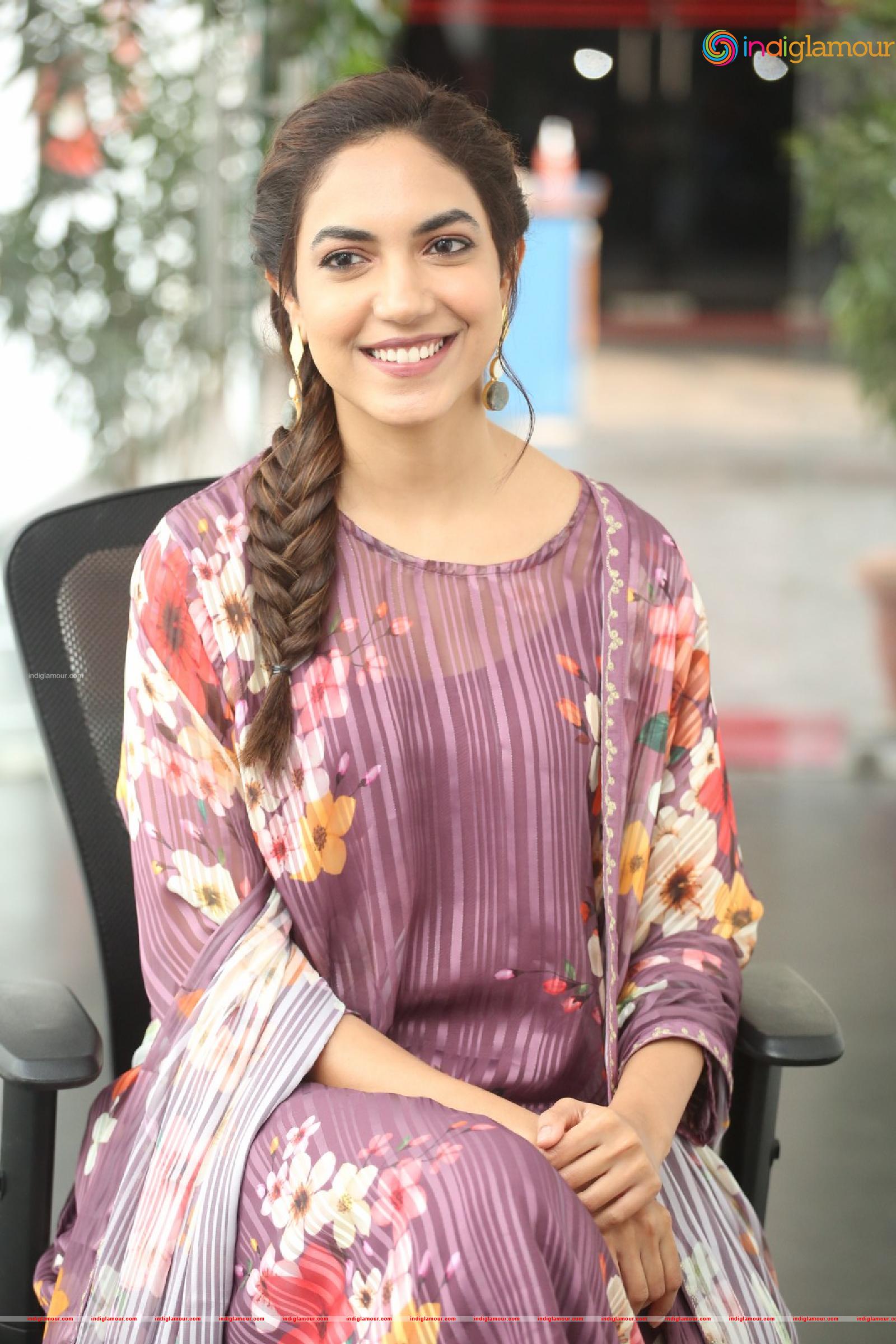 Ritu Varma Actress hd photo