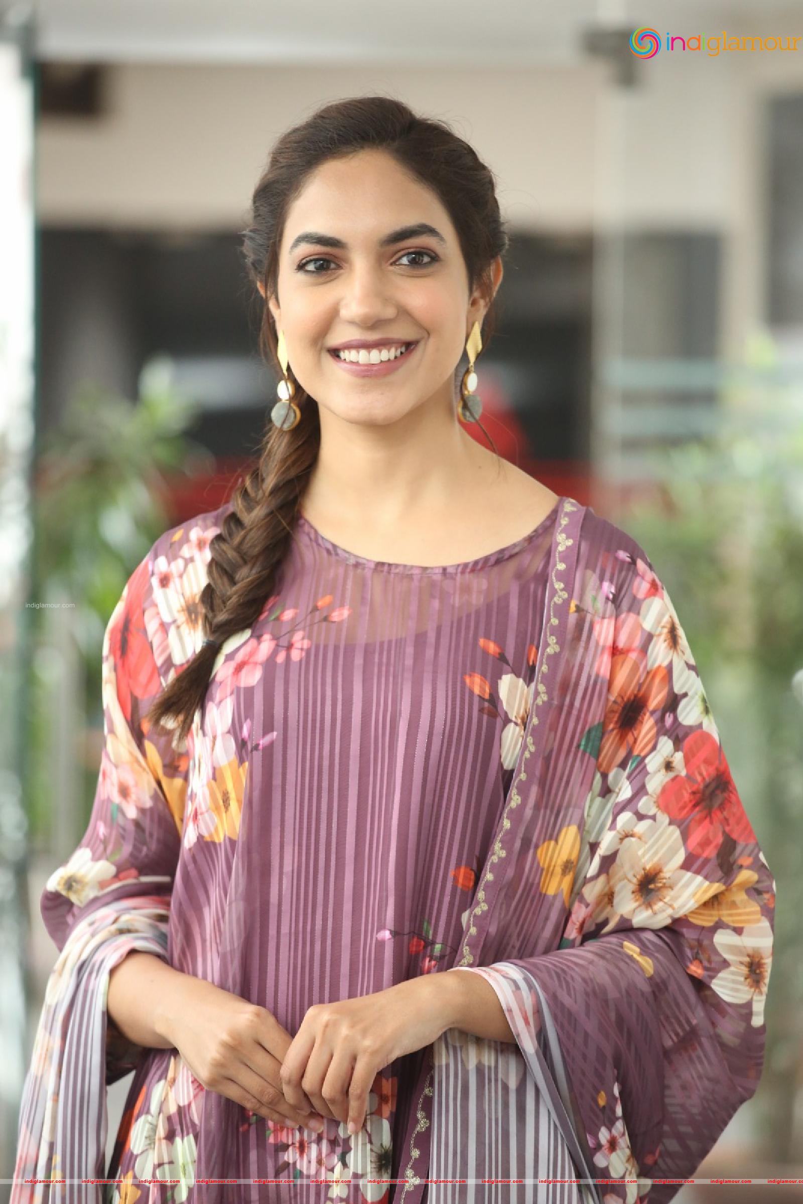 Ritu Varma Actress hd photo