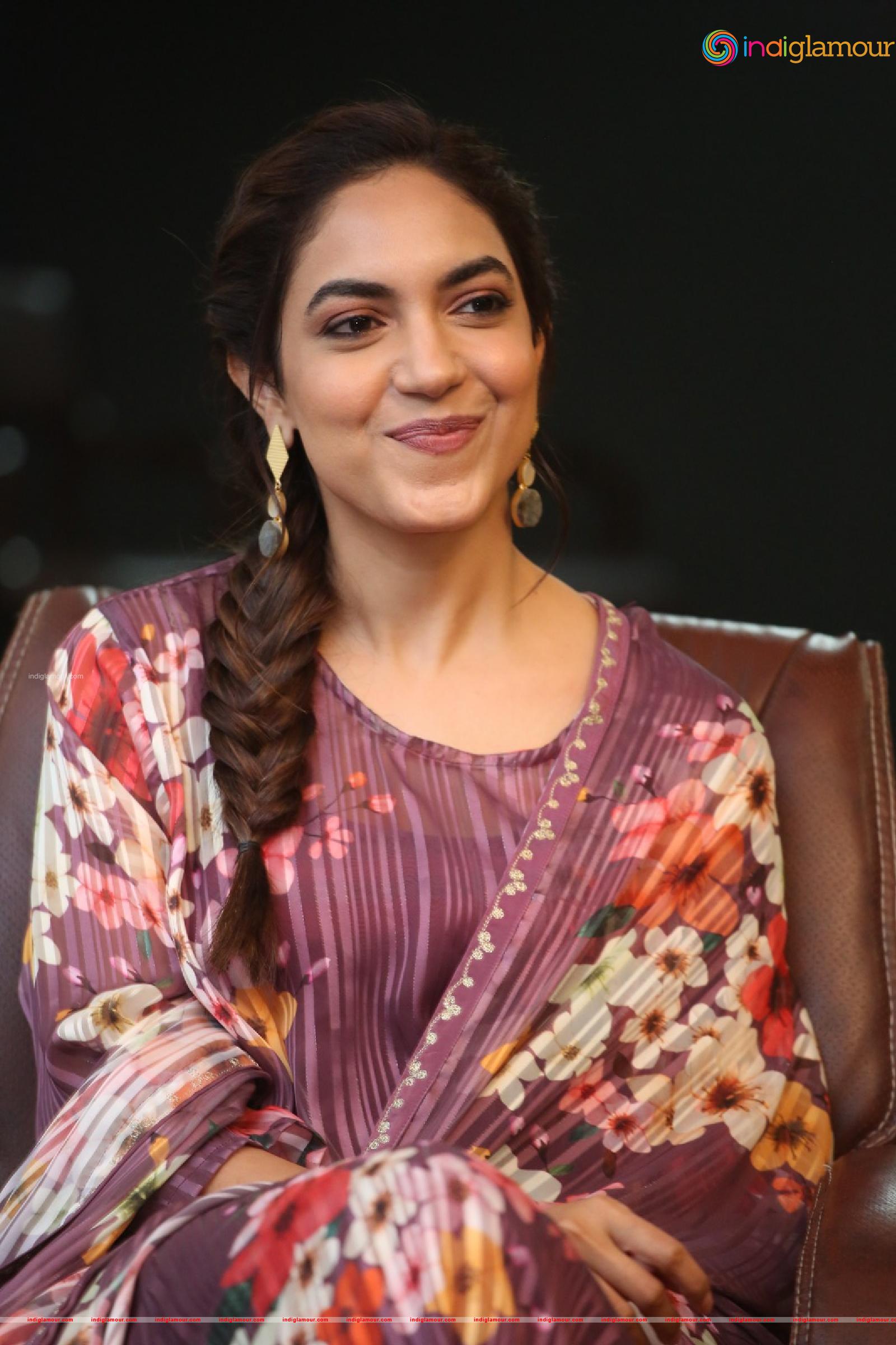 Ritu Varma Actress hd photo