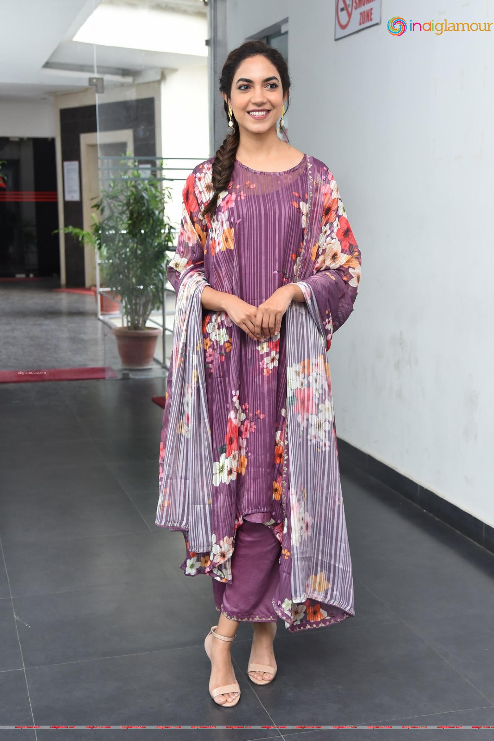 Ritu Varma Actress hd photo