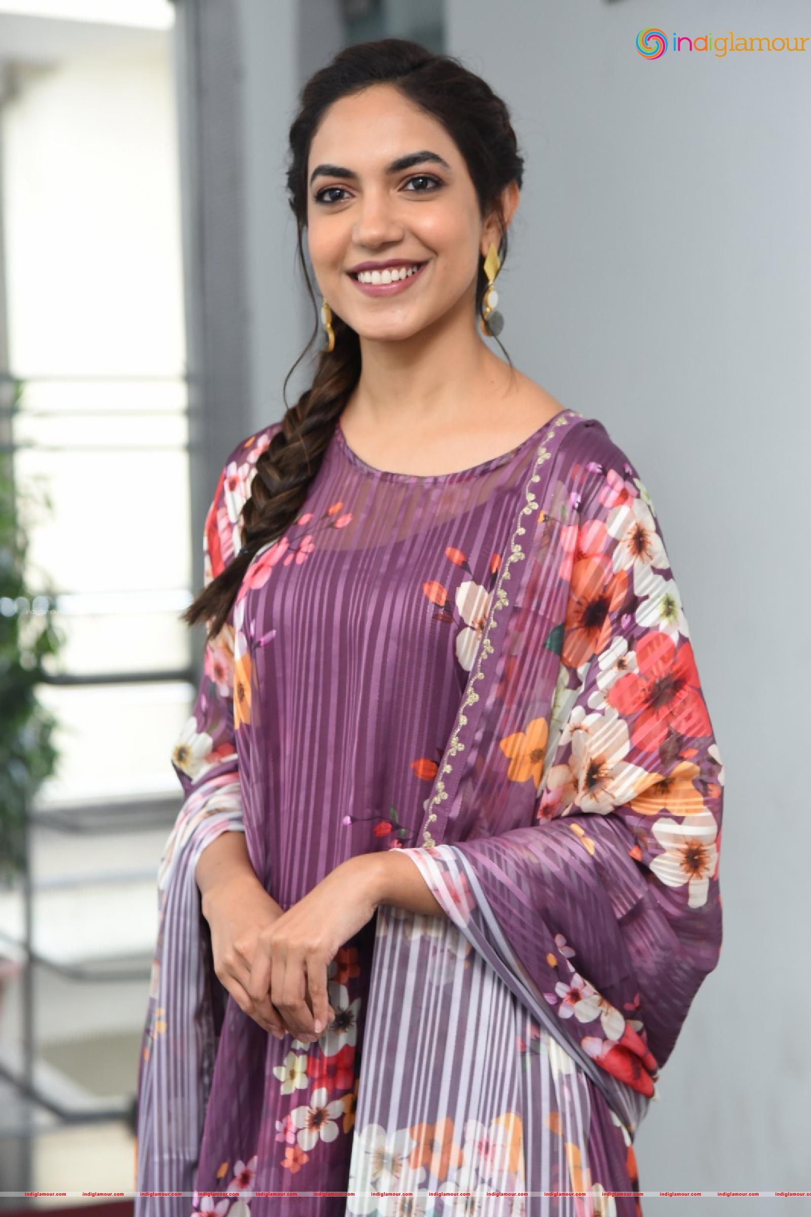 Ritu Varma Actress hd photo
