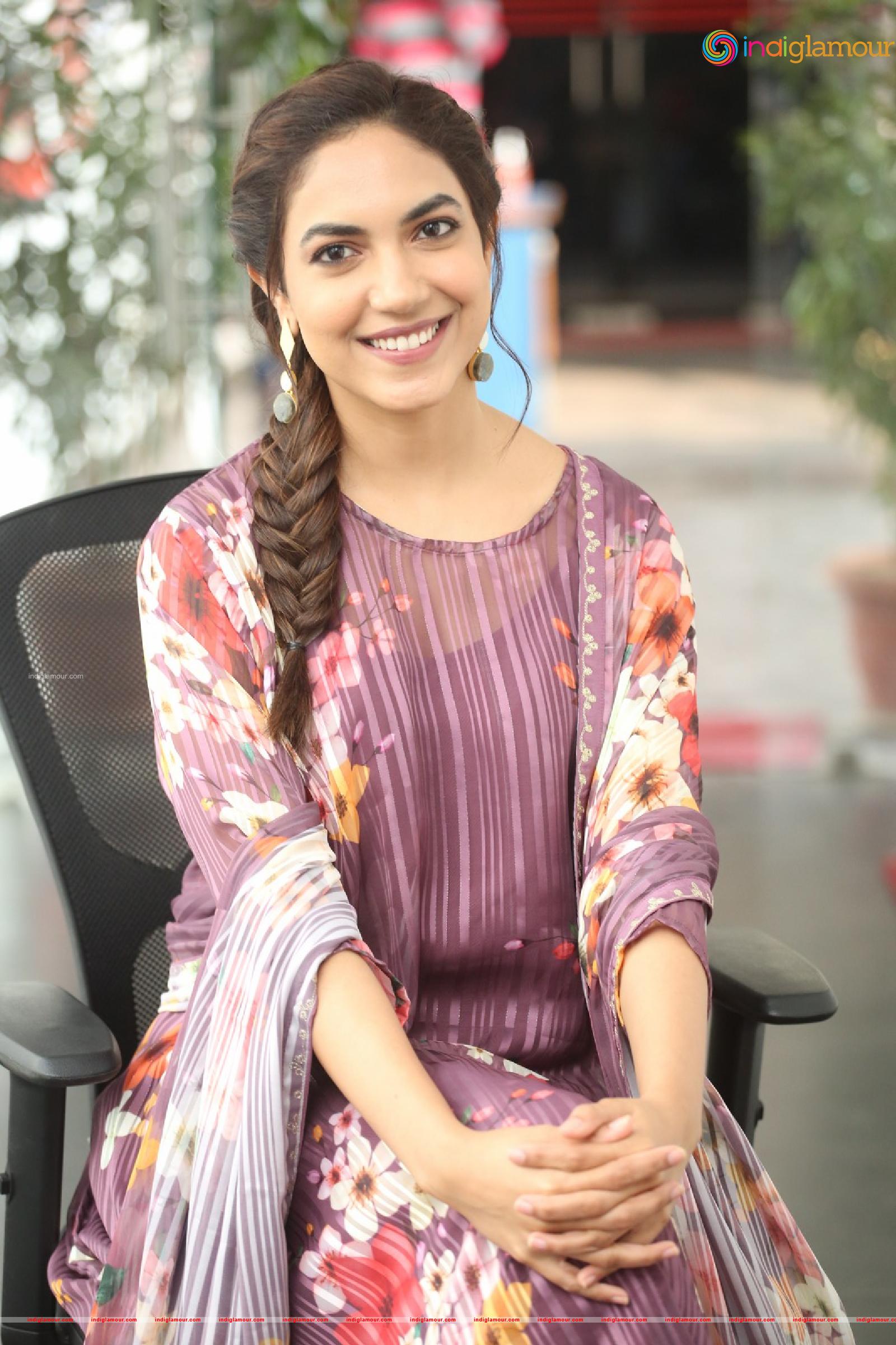 Ritu Varma Actress hd photo