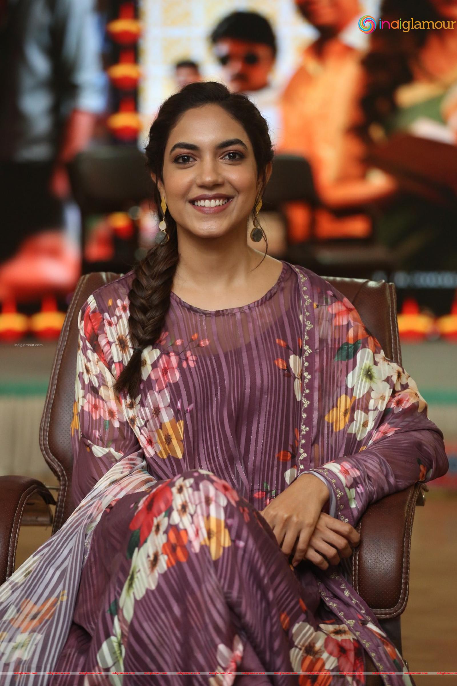 Ritu Varma Actress hd photo