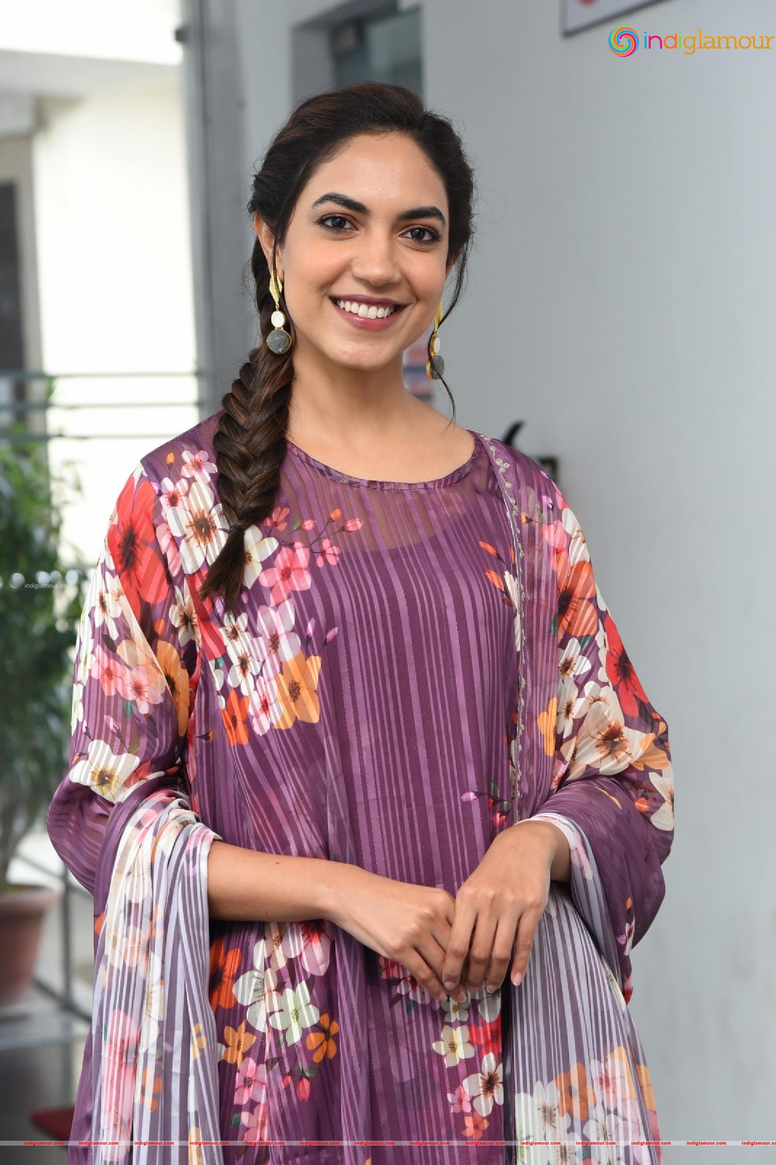 Ritu Varma Actress hd photo