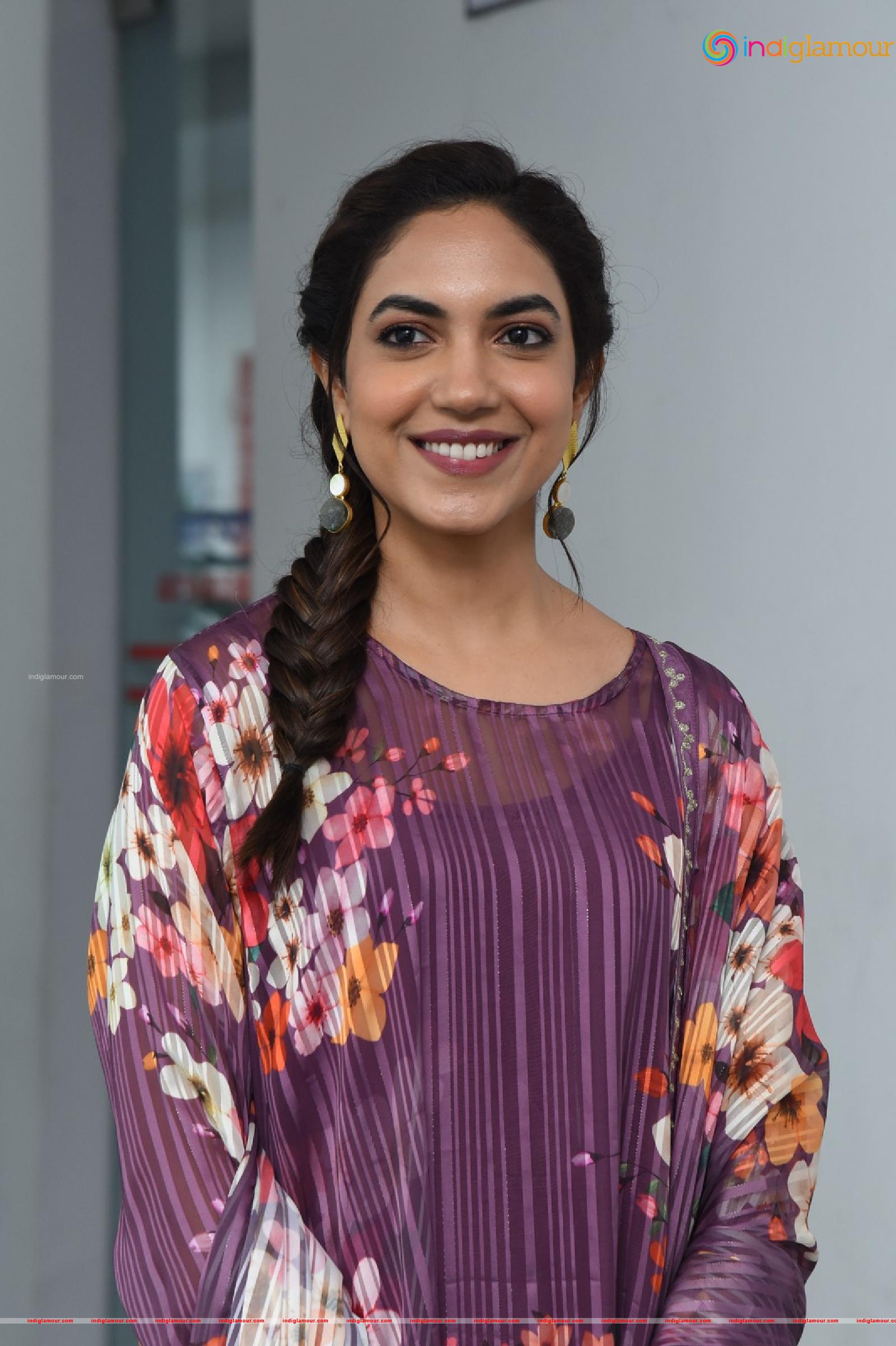 Ritu Varma Actress hd photo