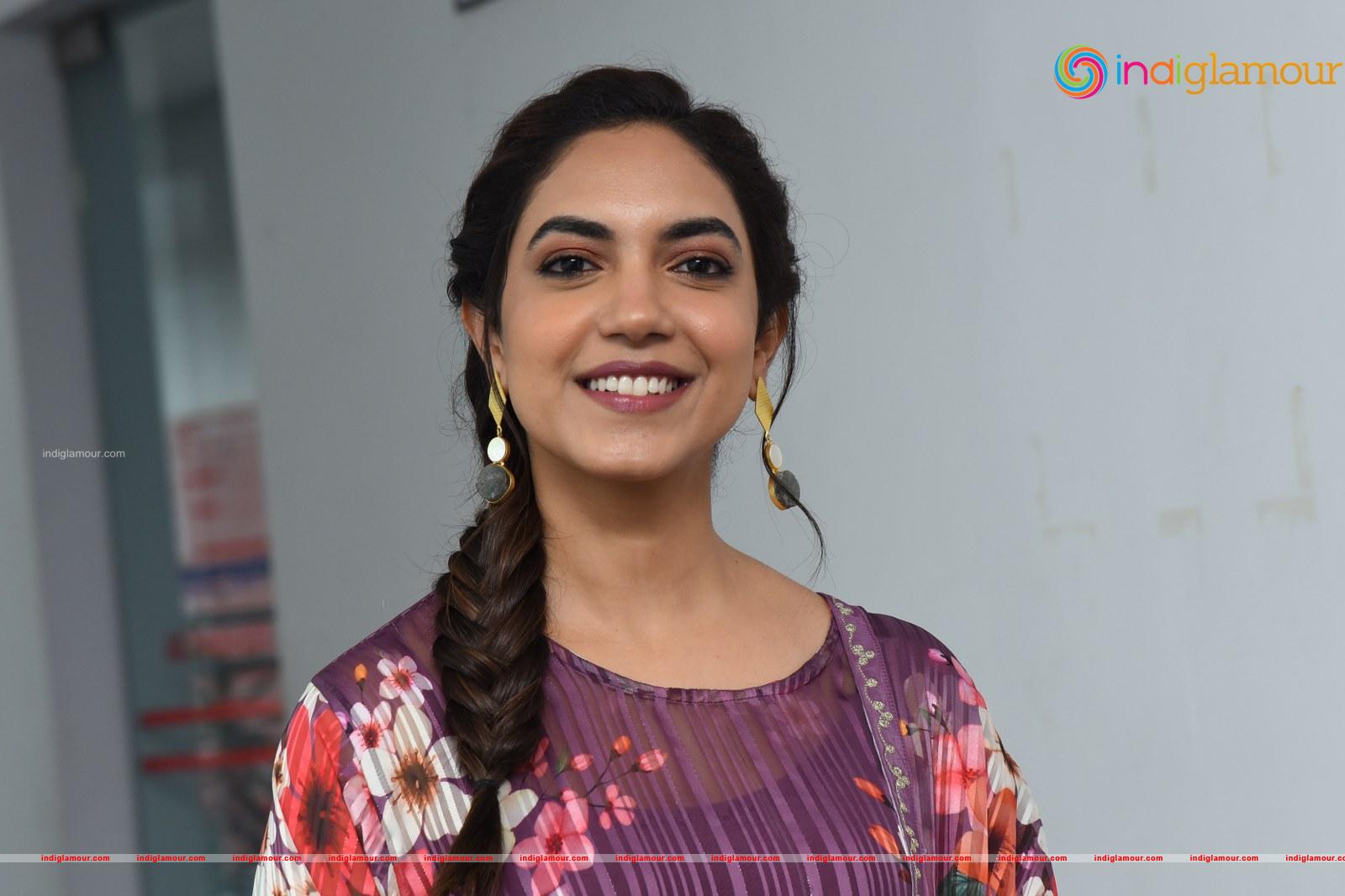 Ritu Varma Actress hd photo