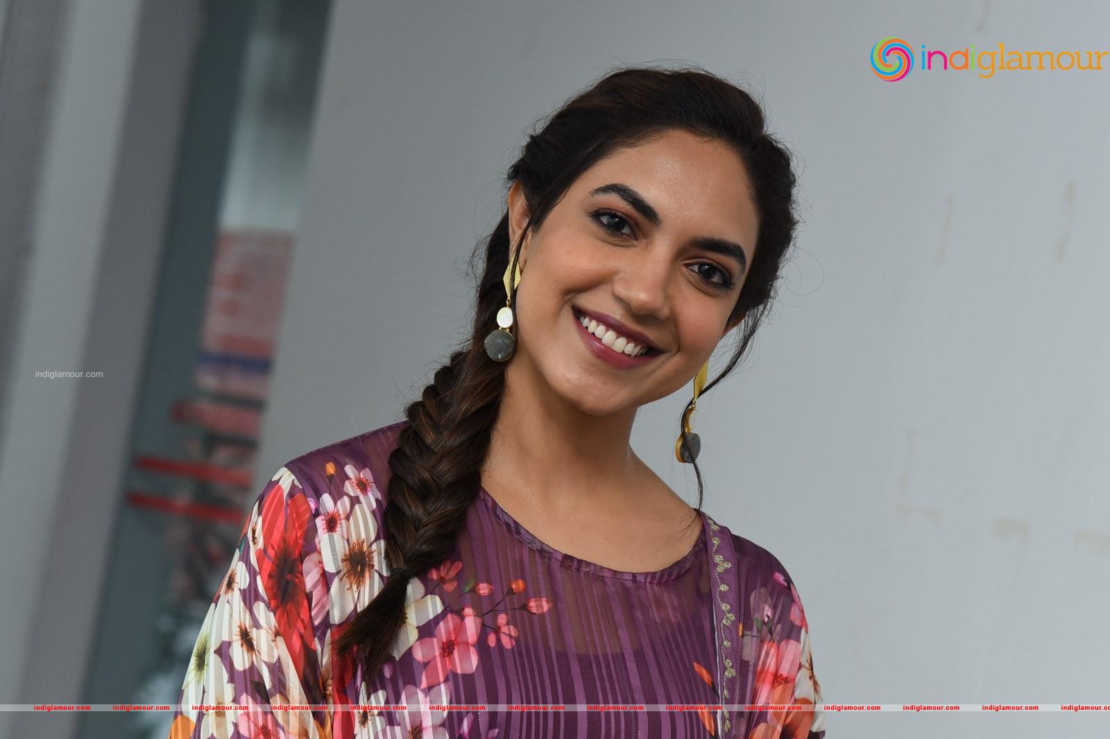 Ritu Varma Actress hd photo