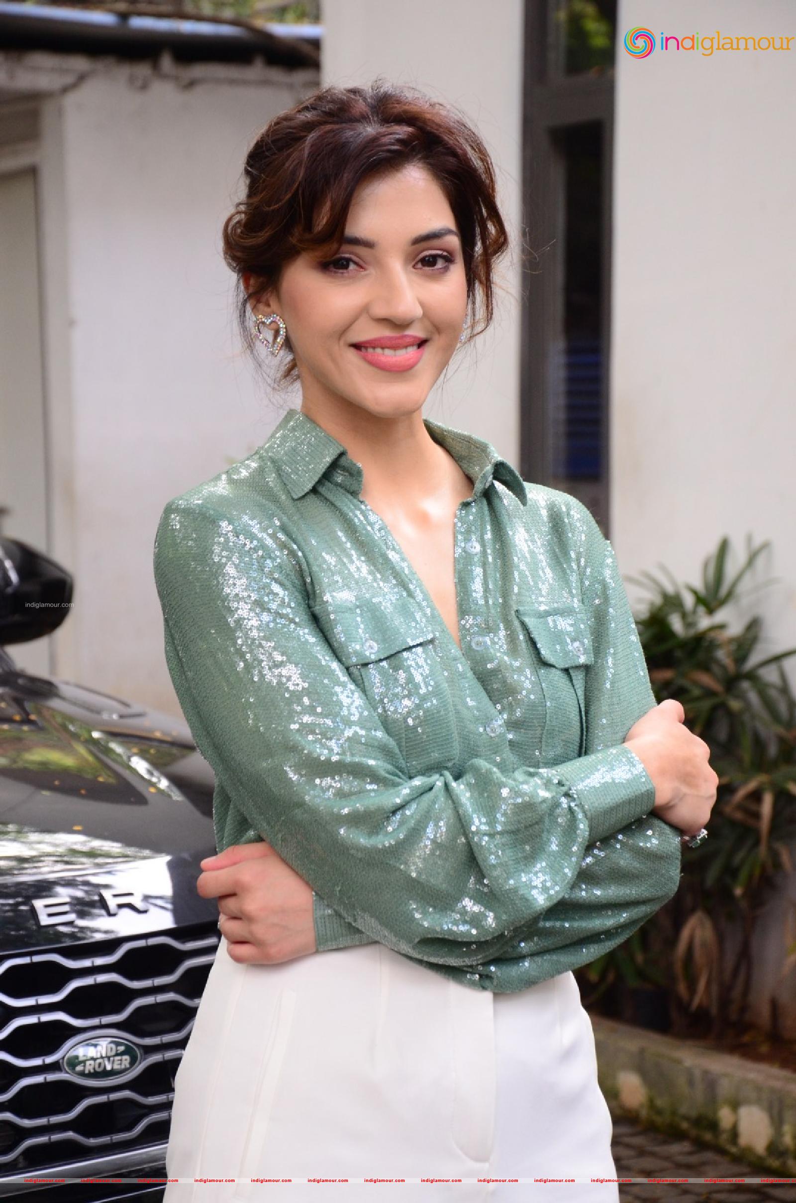 Mehreen Pirzada Actress hd photo