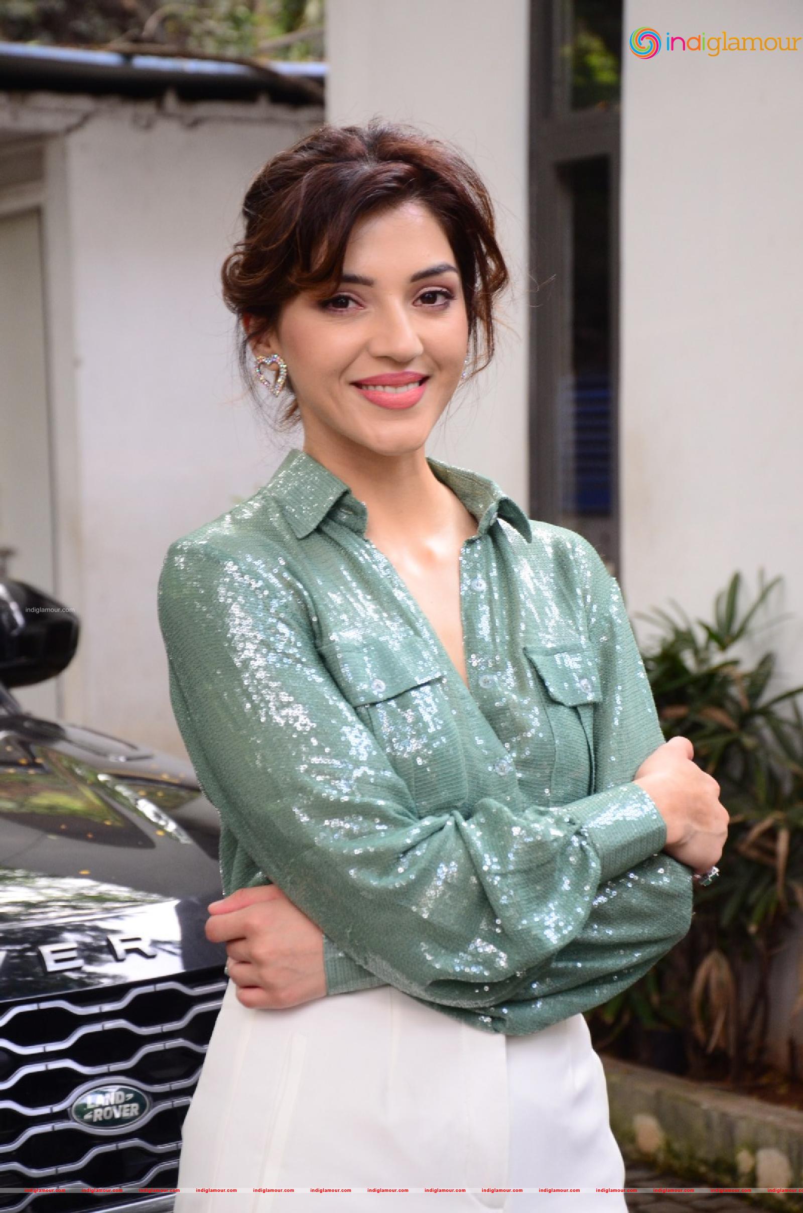 Mehreen Pirzada Actress hd photo