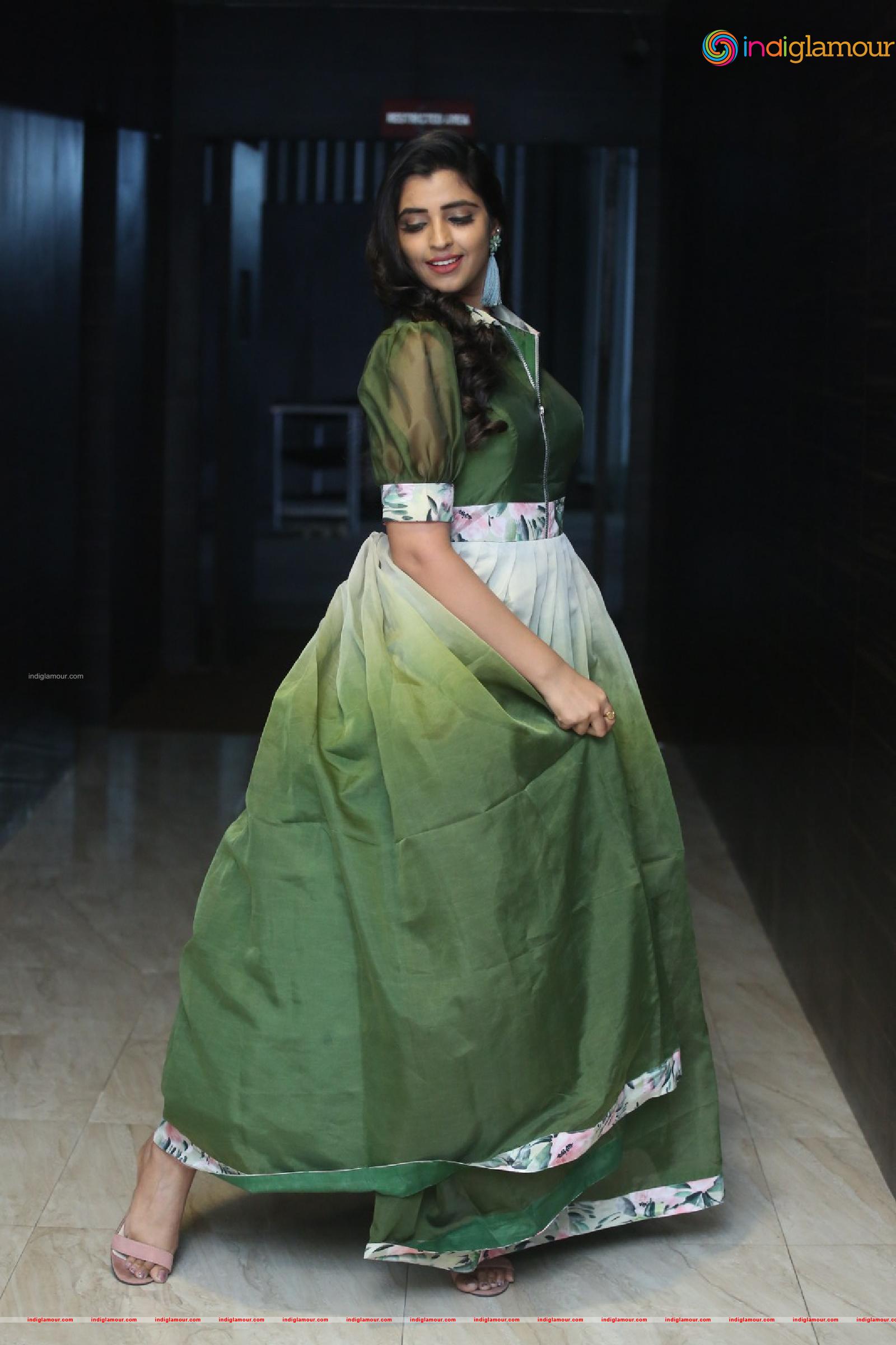Syamala Actress hd photo