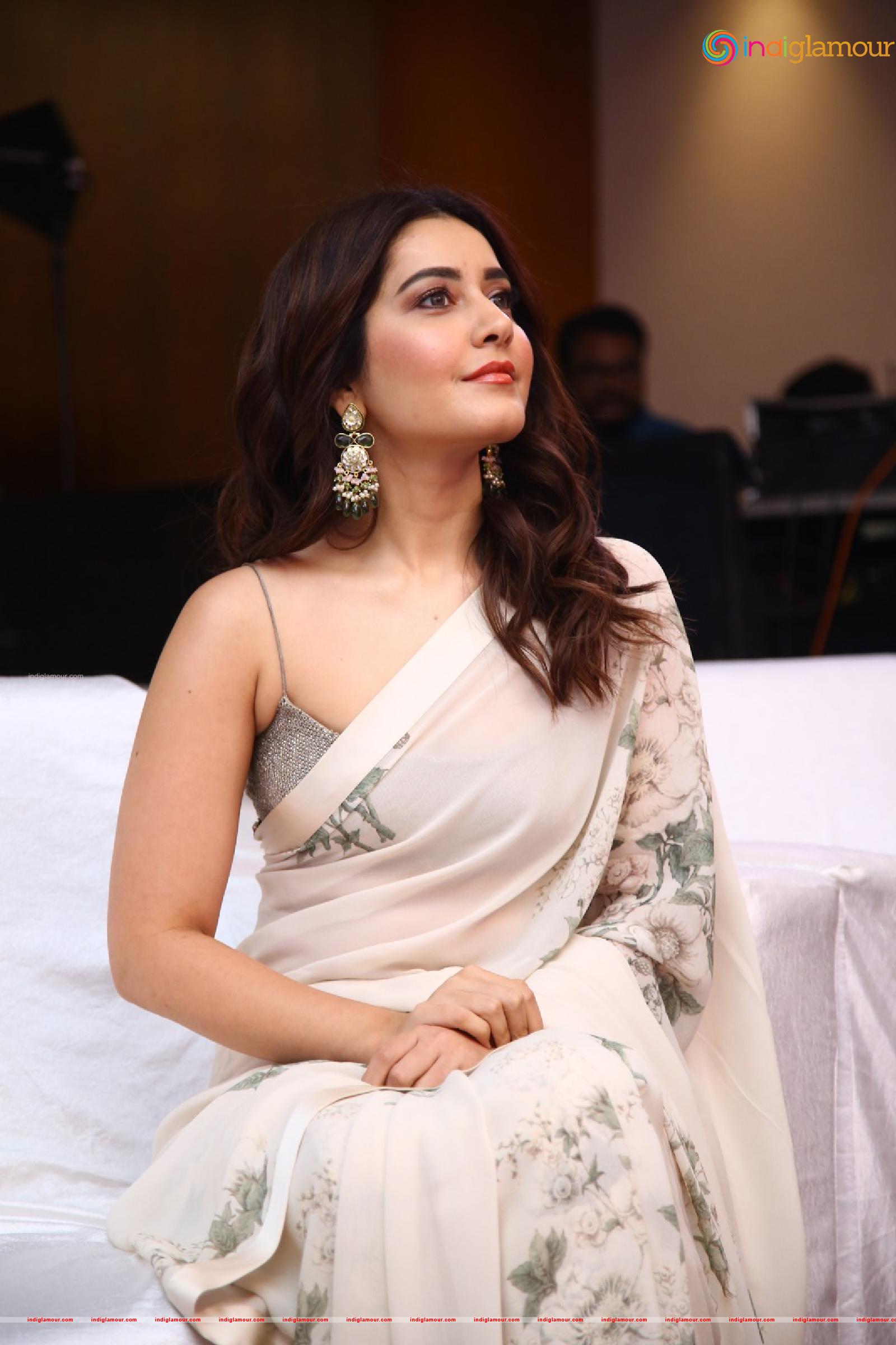 Rashi Khanna Actress hd photo