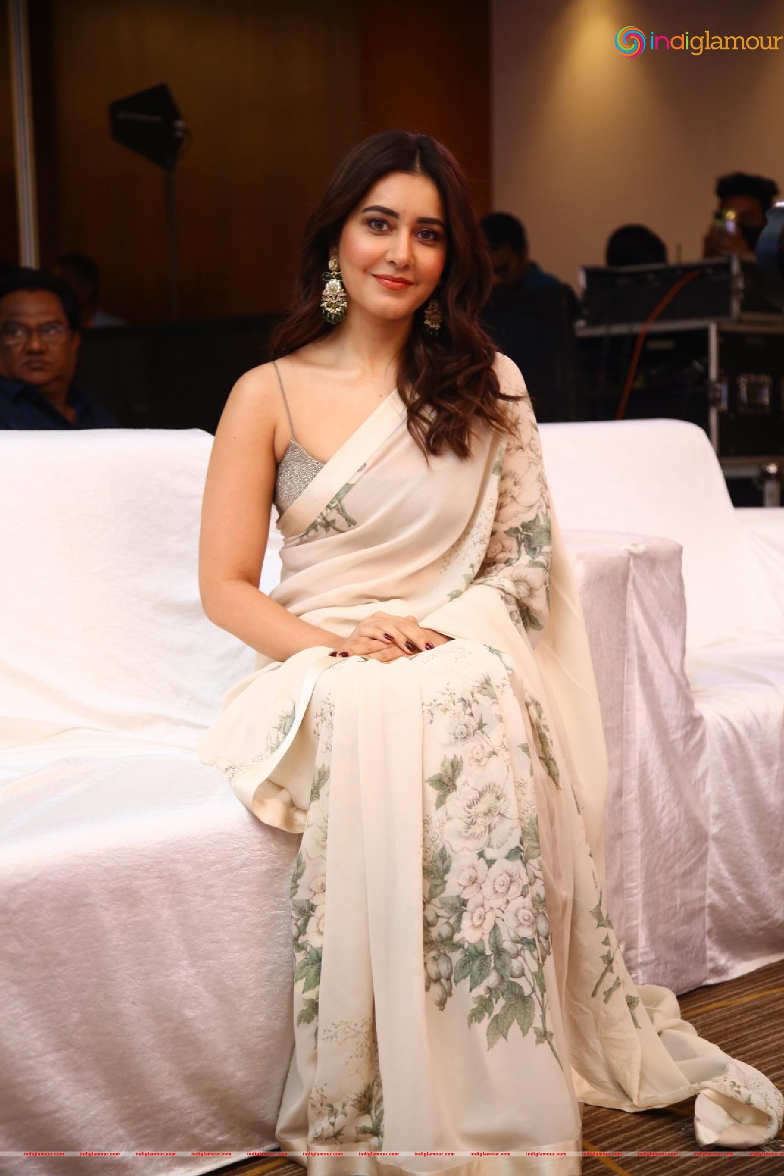 Rashi Khanna Actress hd photo