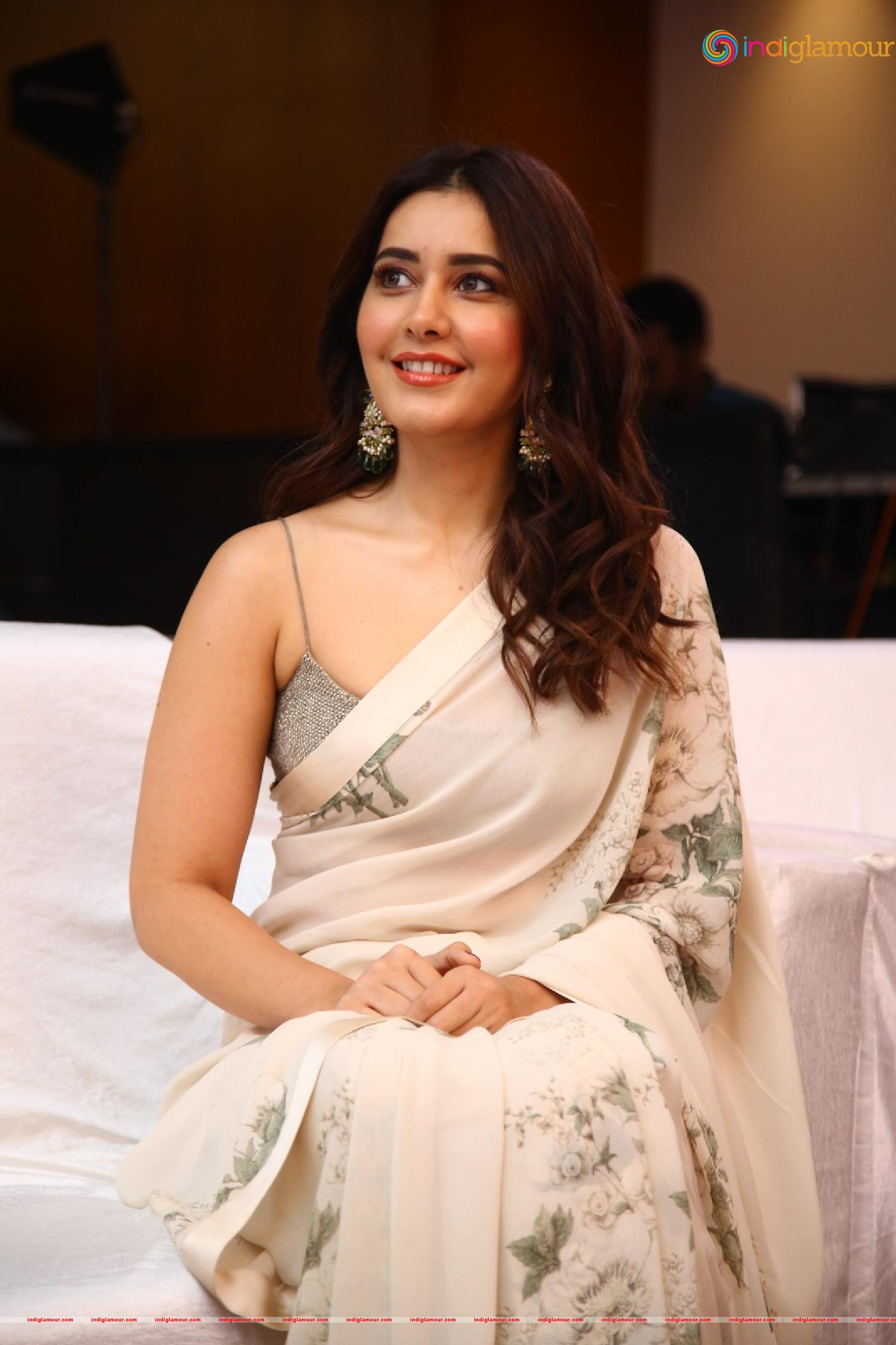Rashi Khanna Actress hd photo