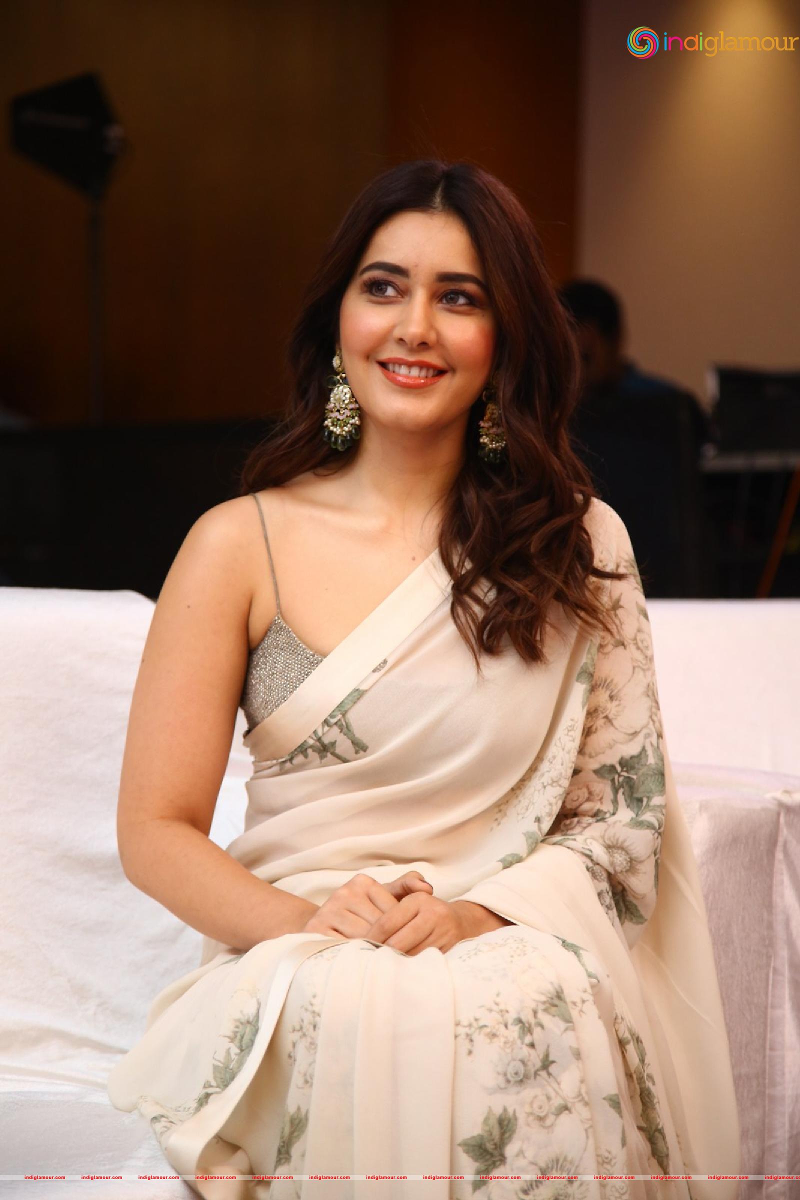 Rashi Khanna Actress hd photo