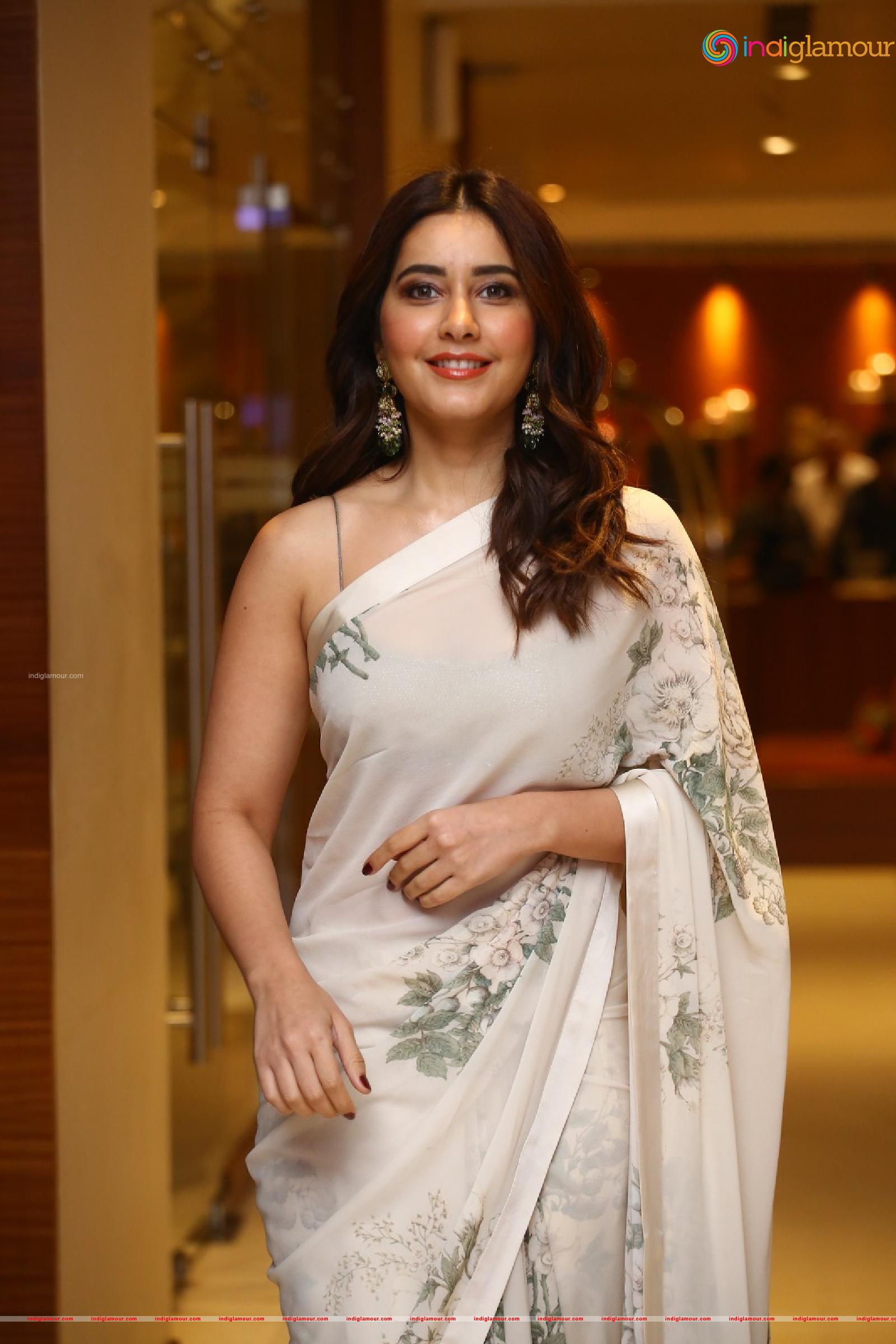 Rashi Khanna Actress hd photo