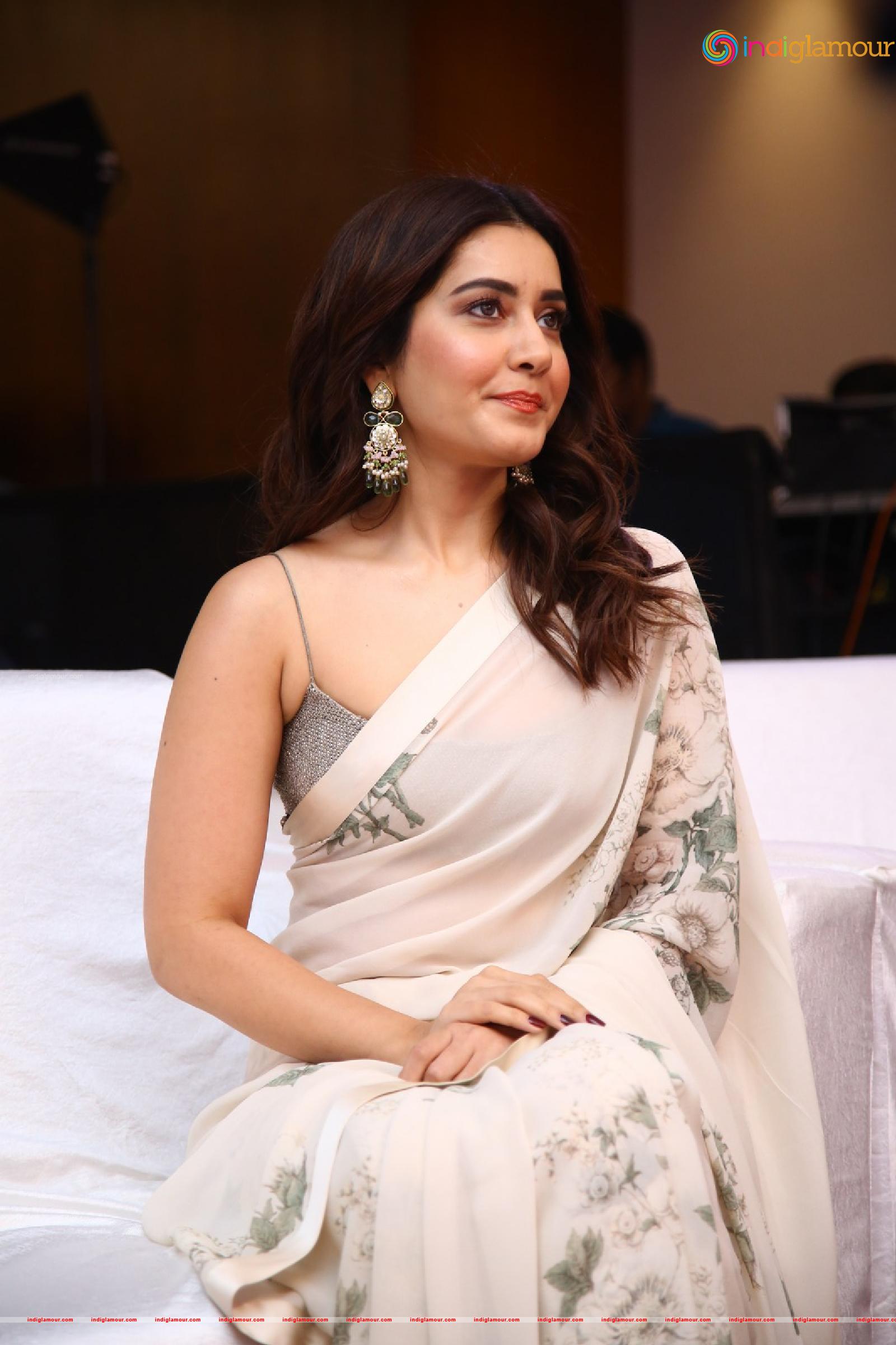 Rashi Khanna Actress hd photo