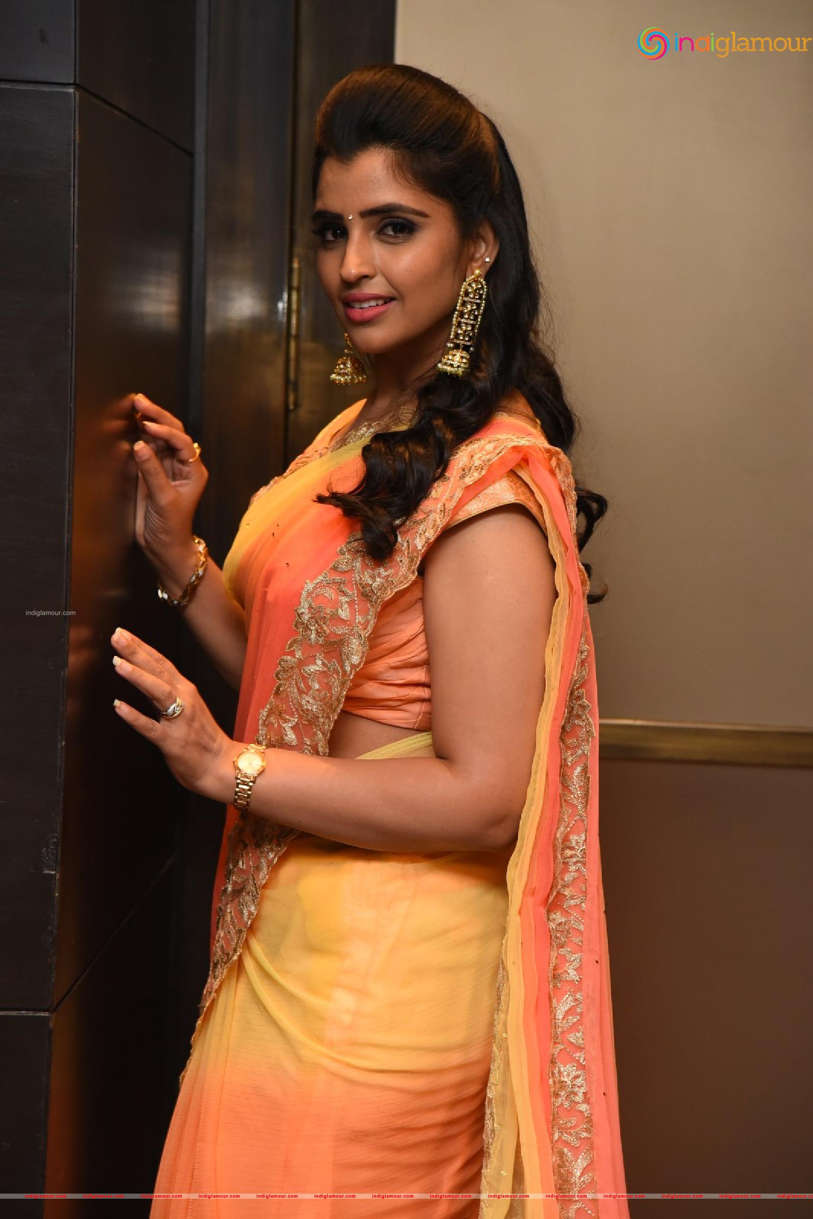 Syamala Actress hd photo