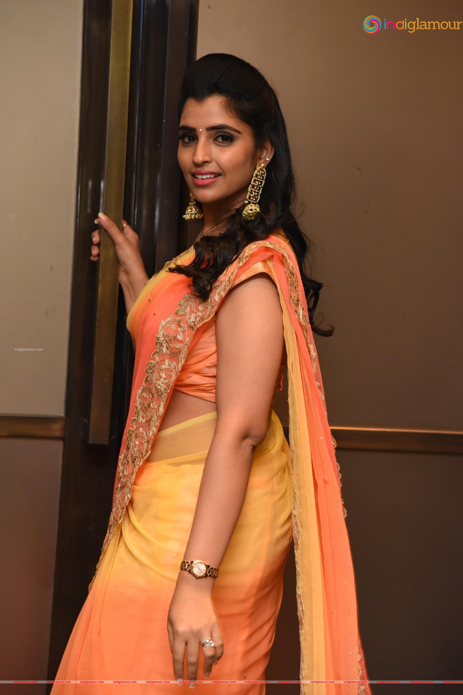 Syamala Actress hd photo