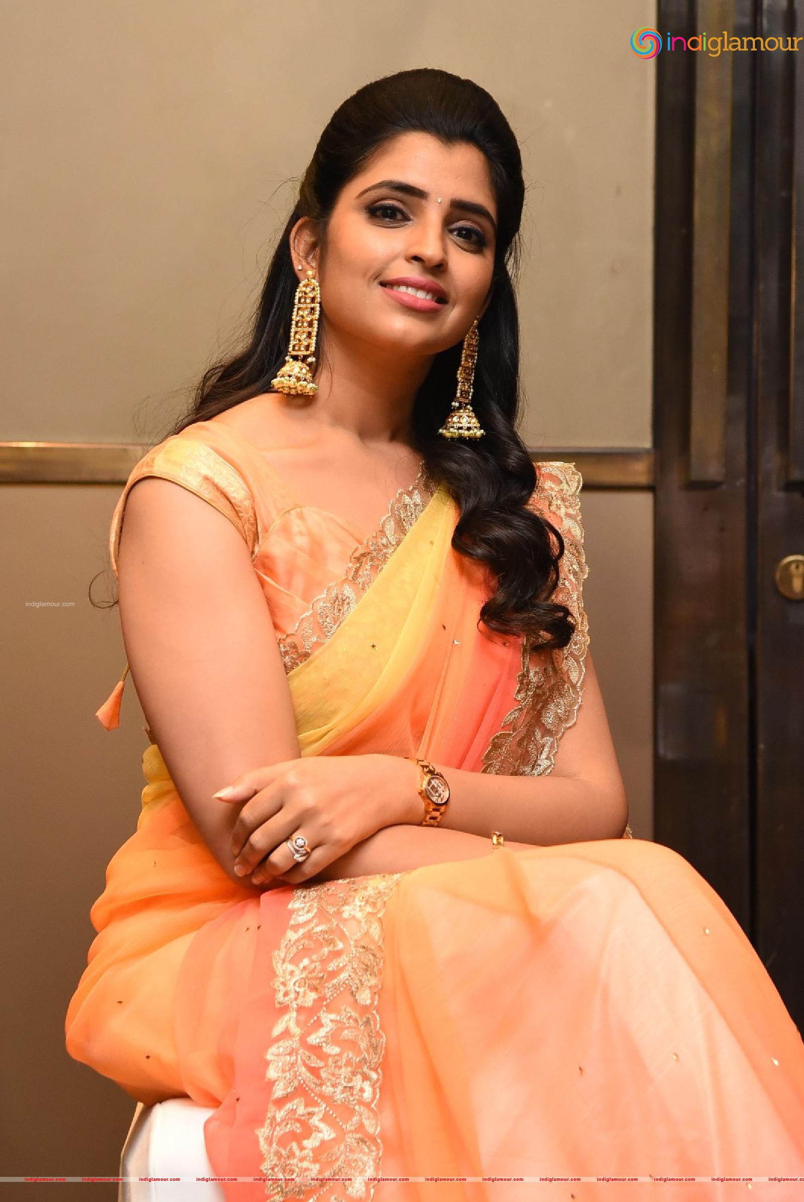 Syamala Actress hd photo