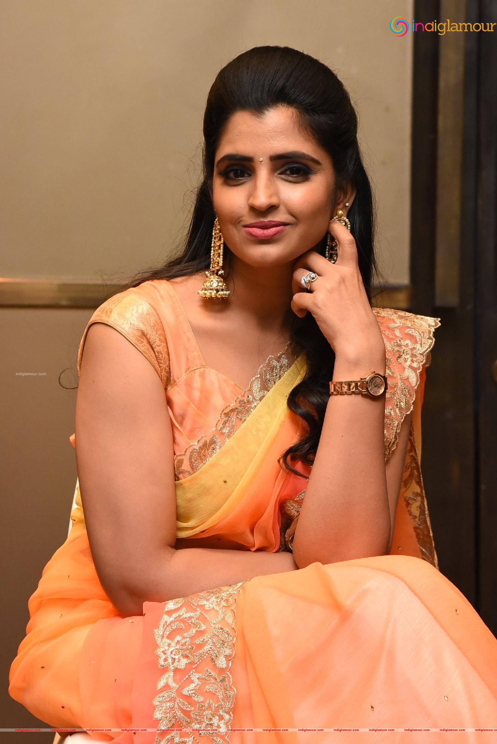 Syamala Actress hd photo