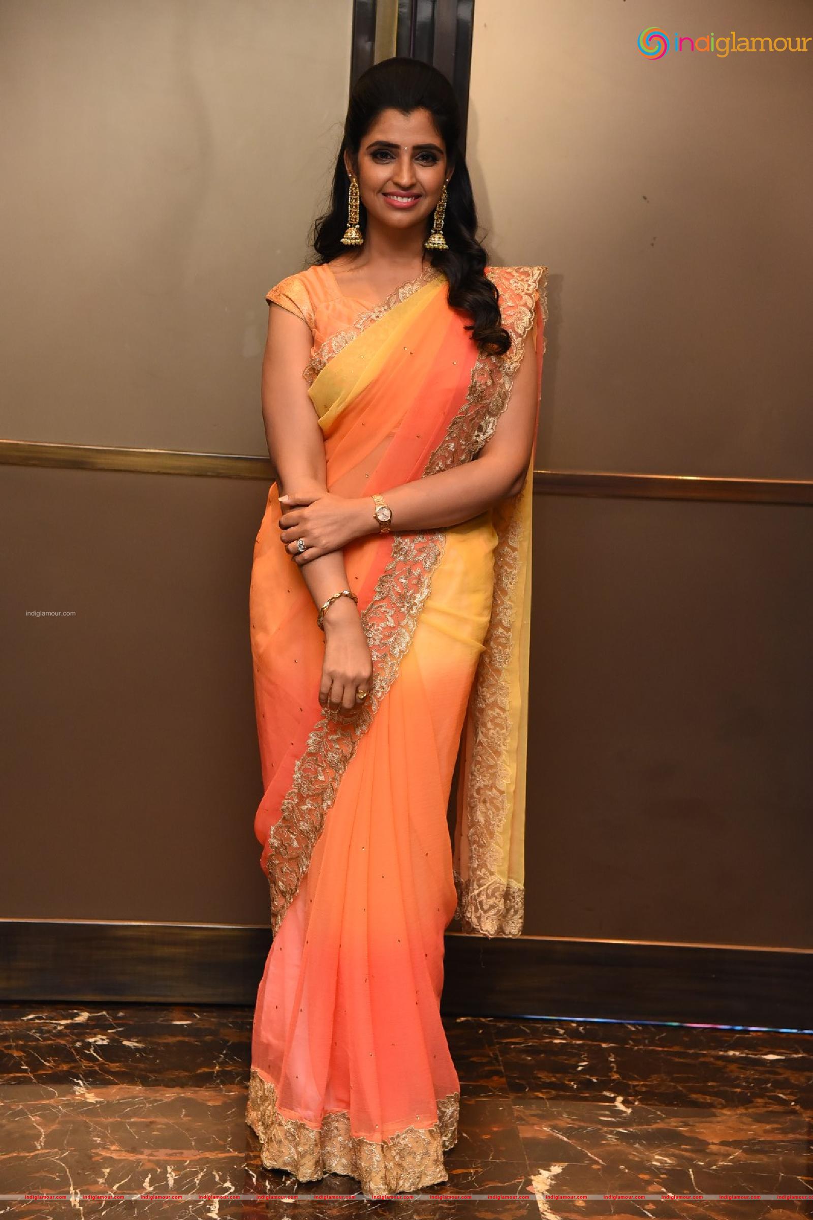 Syamala Actress hd photo