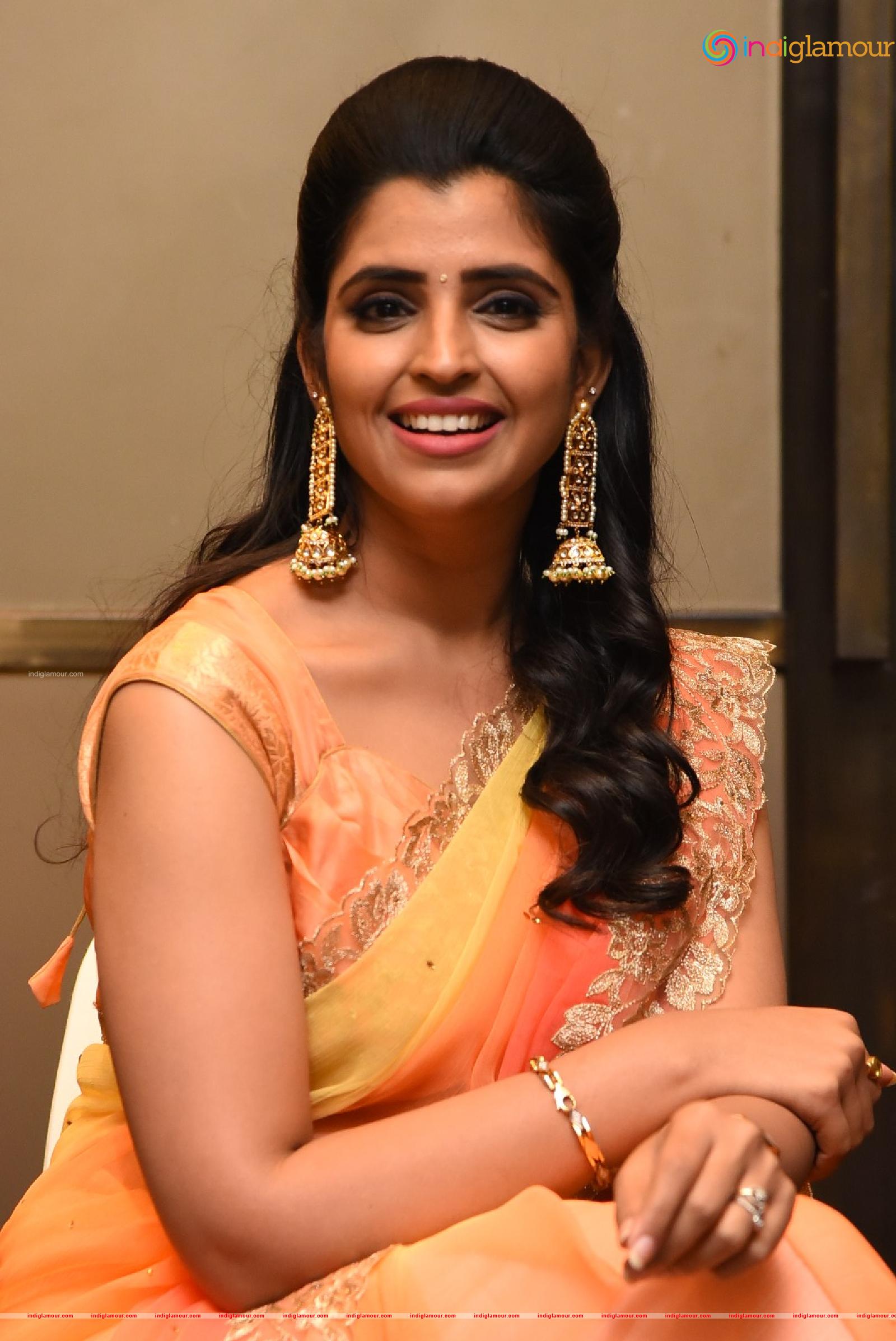 Syamala Actress hd photo