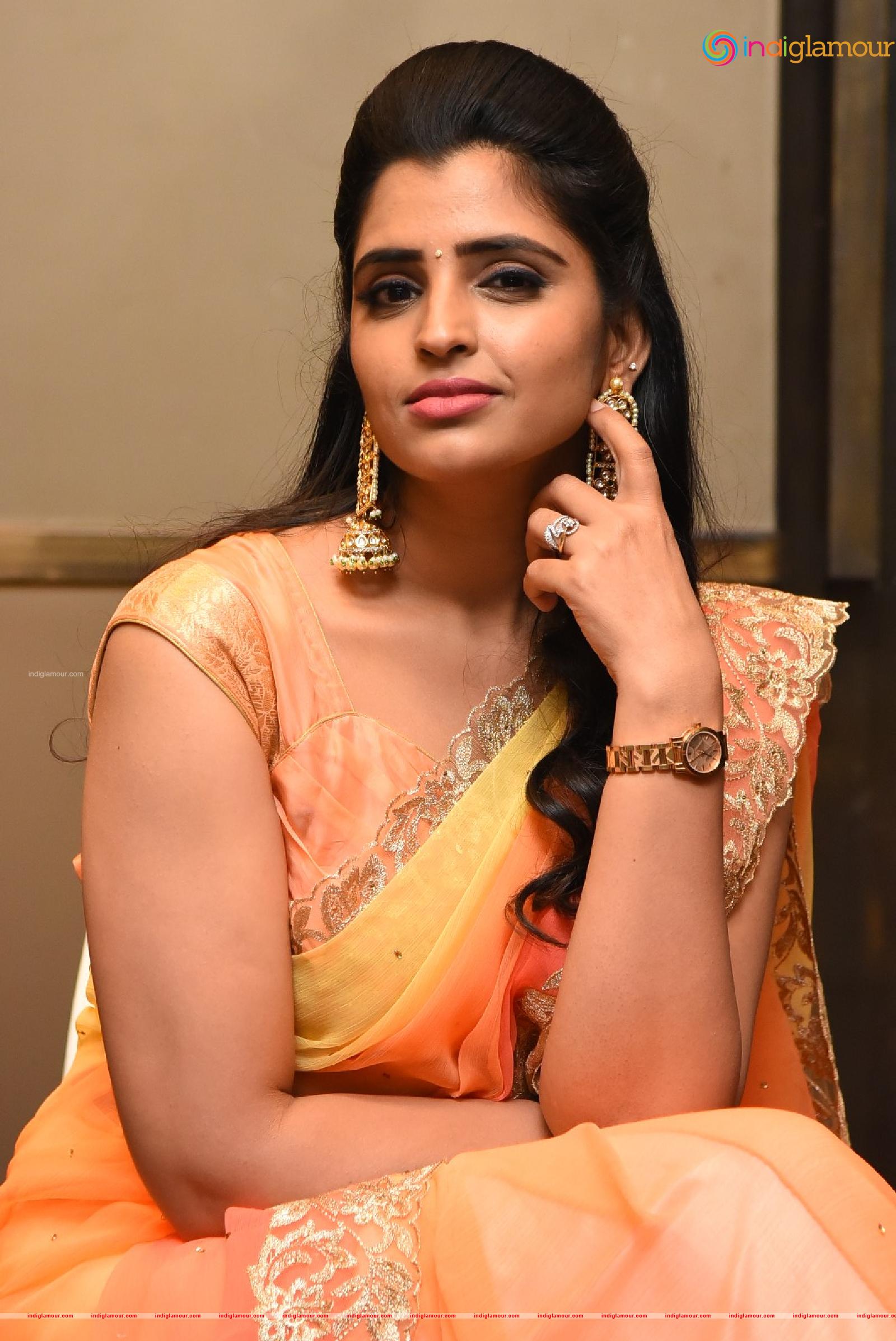Syamala Actress hd photo