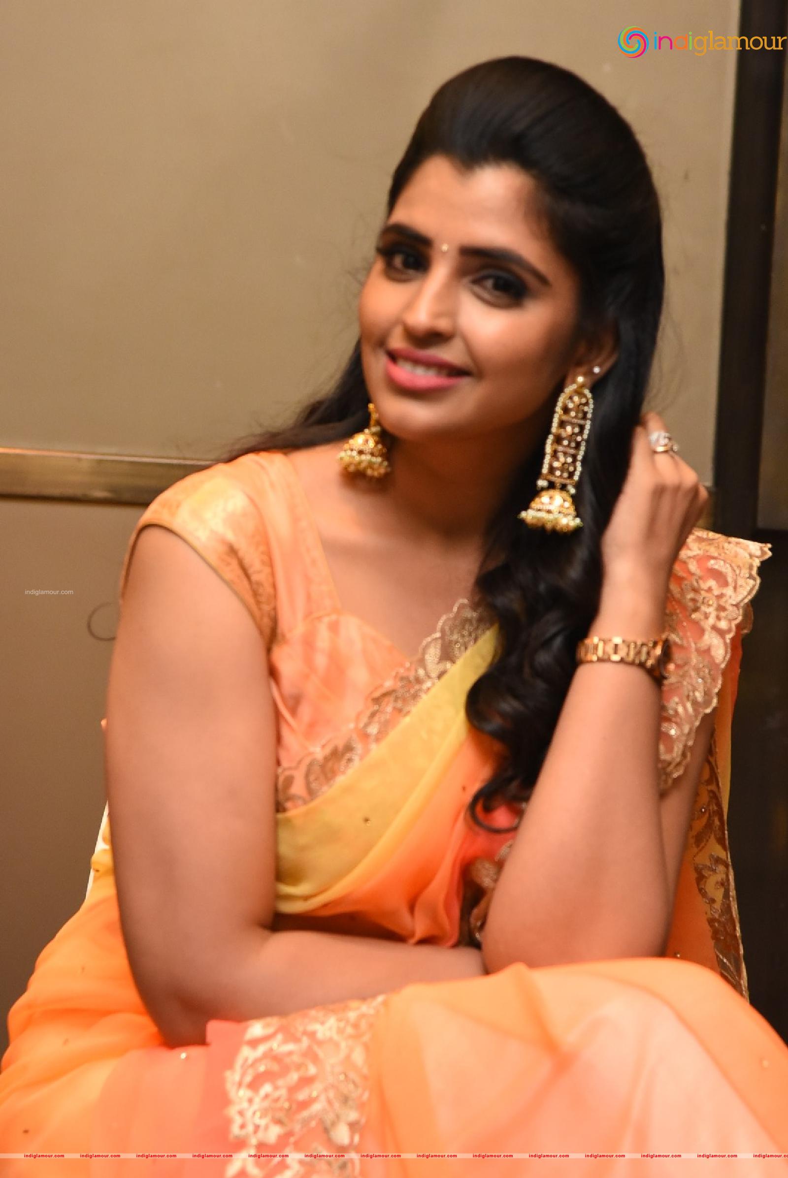 Syamala Actress hd photo