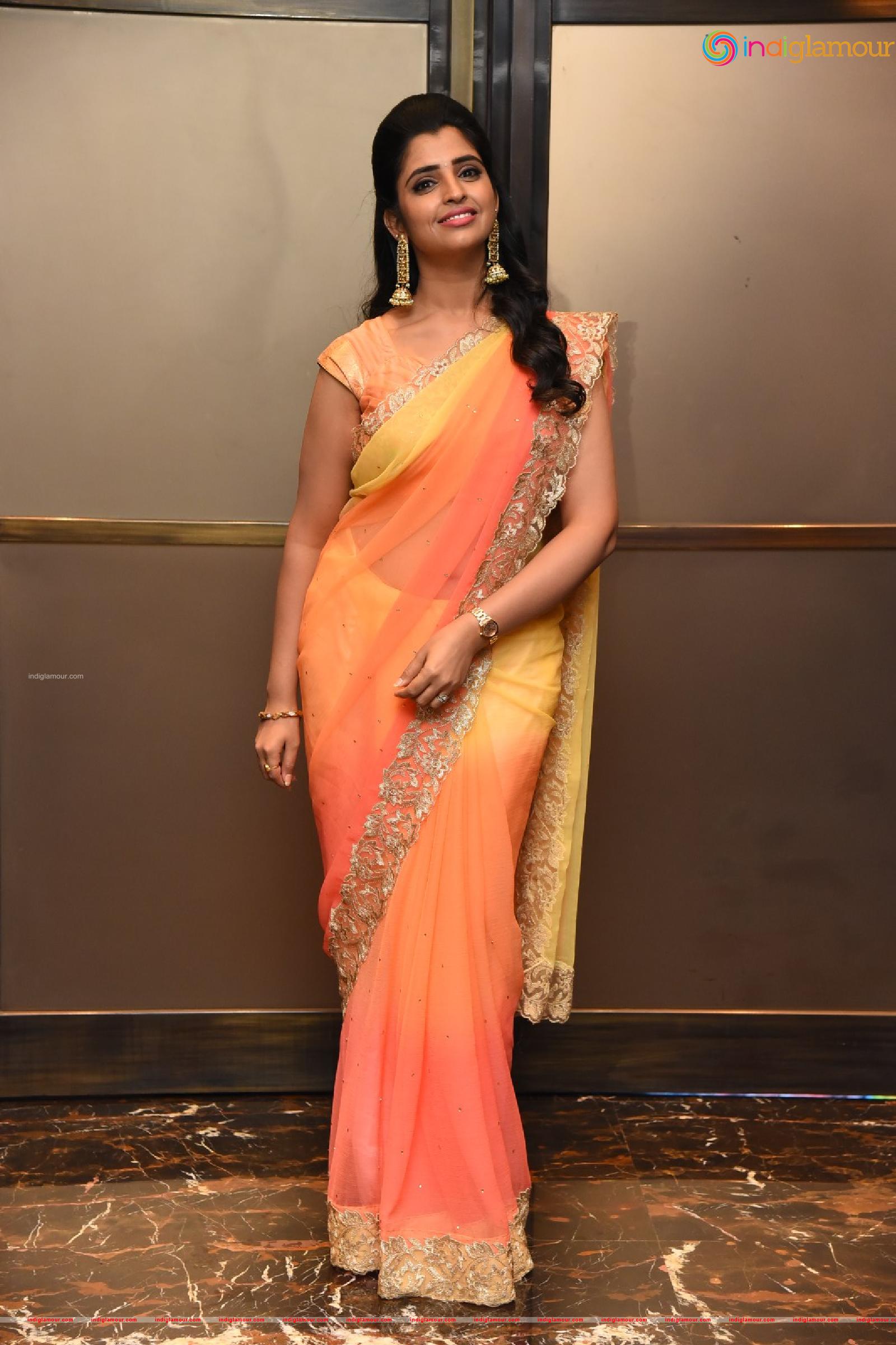 Syamala Actress hd photo