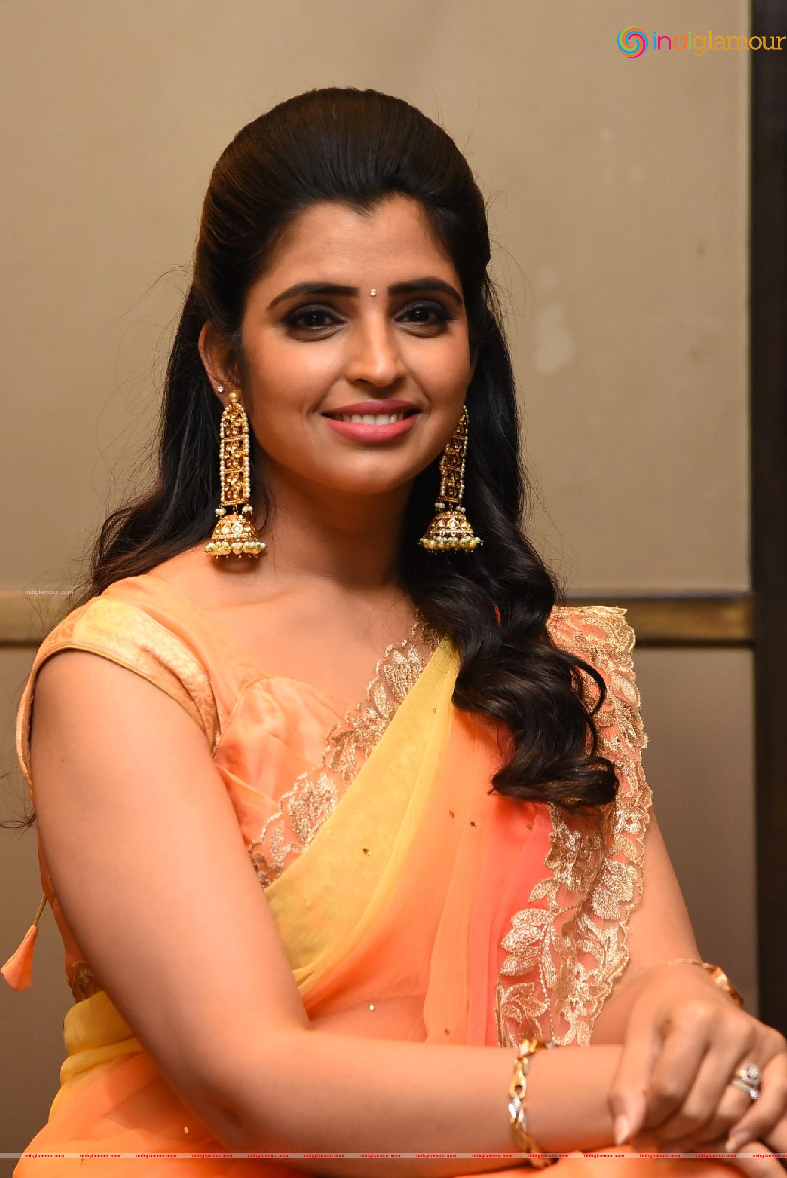 Syamala Actress hd photo