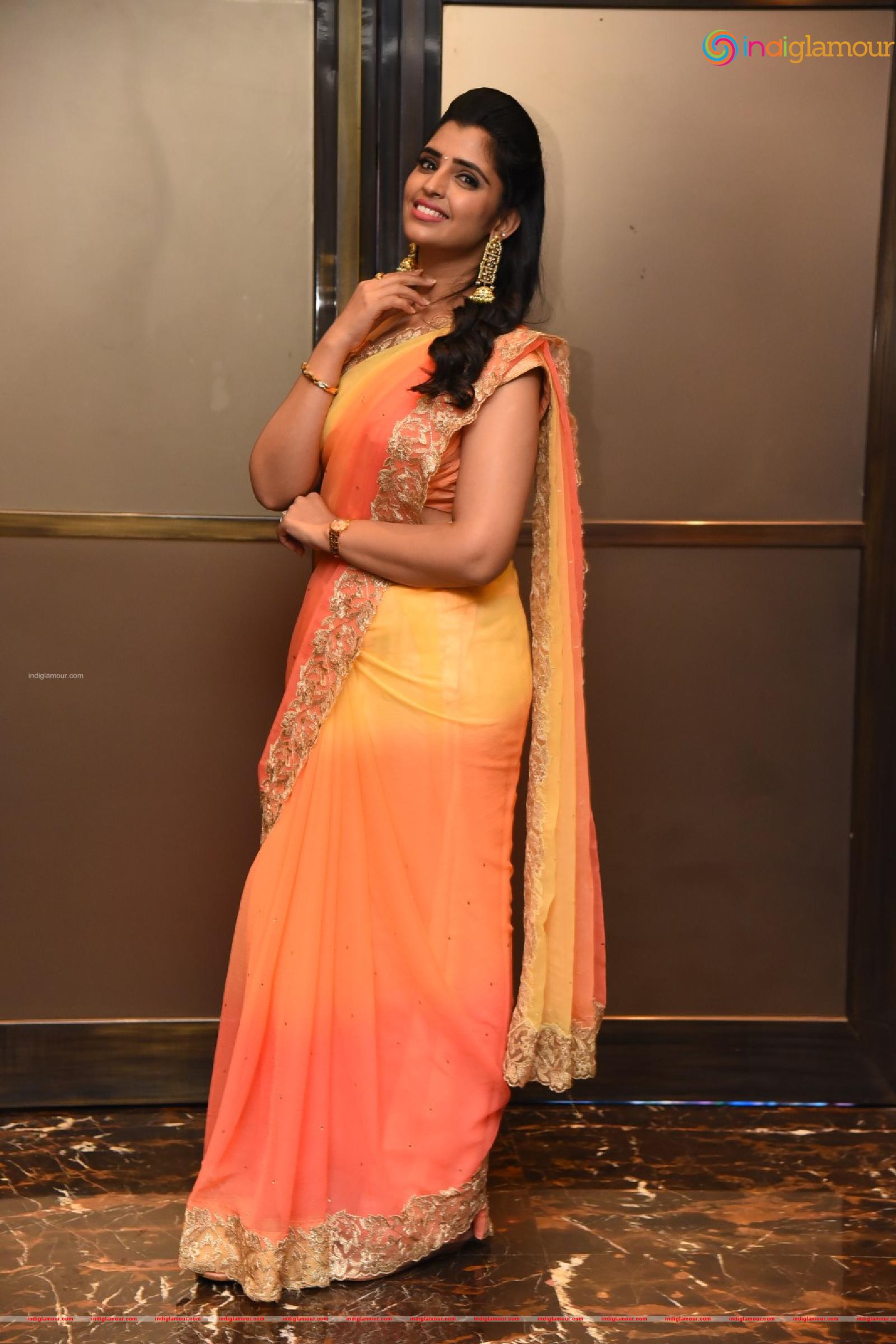 Syamala Actress hd photo