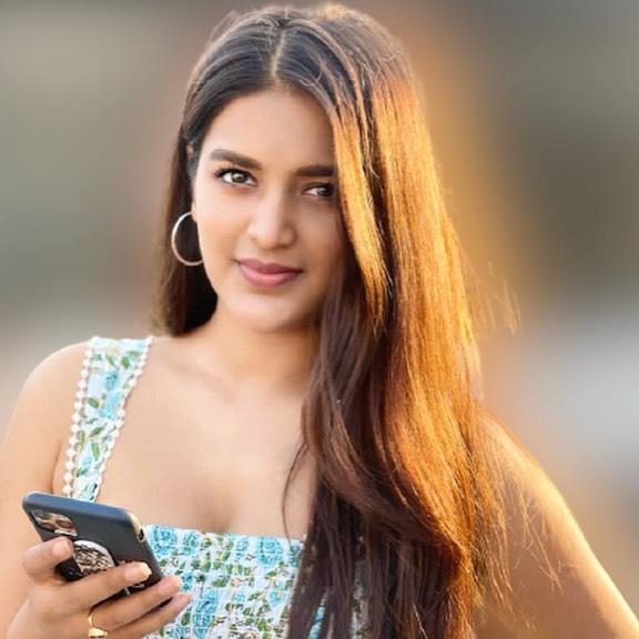 Nidhhi Agerwal Actress hd photo