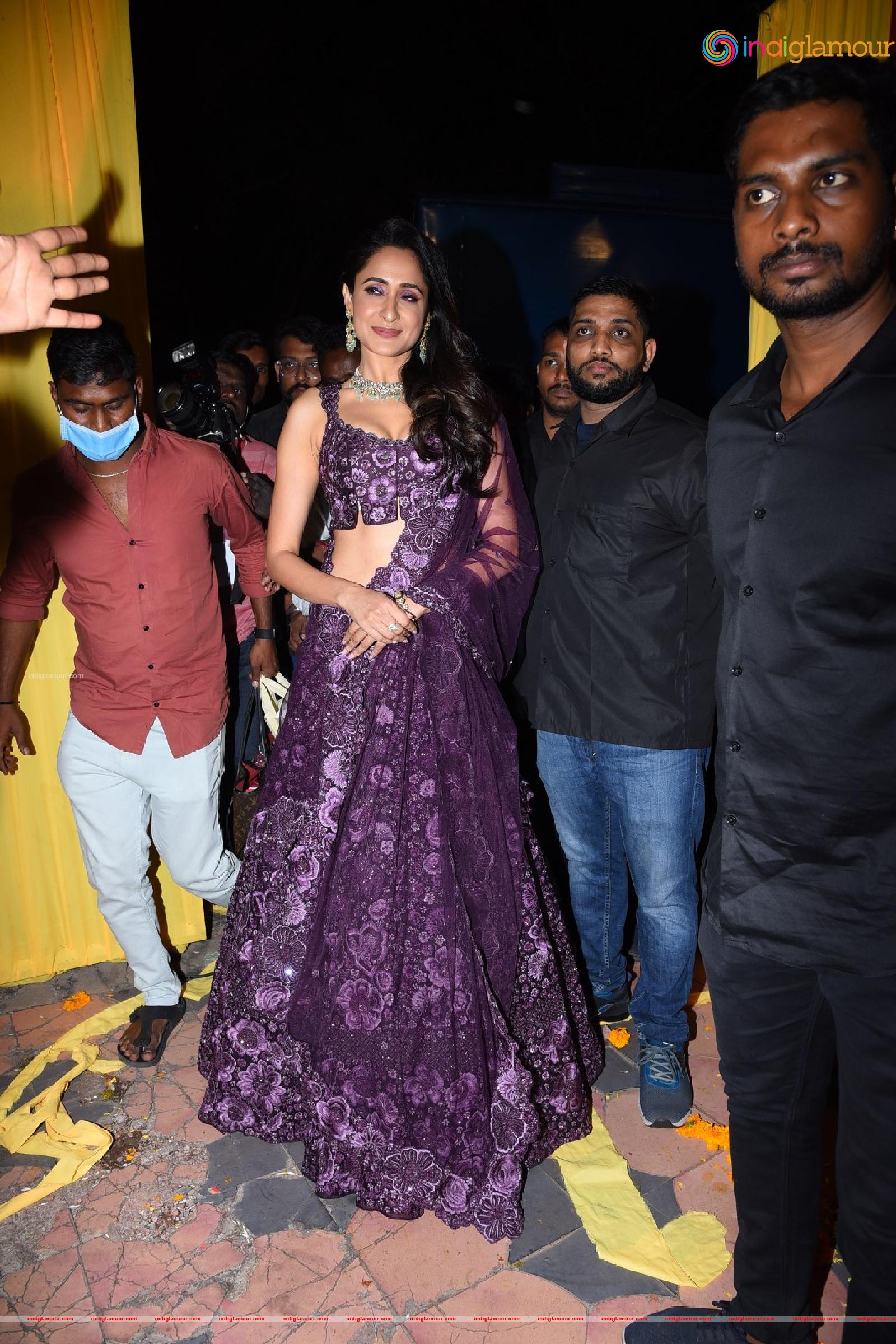 Pragya Jaiswal Actress hd photo
