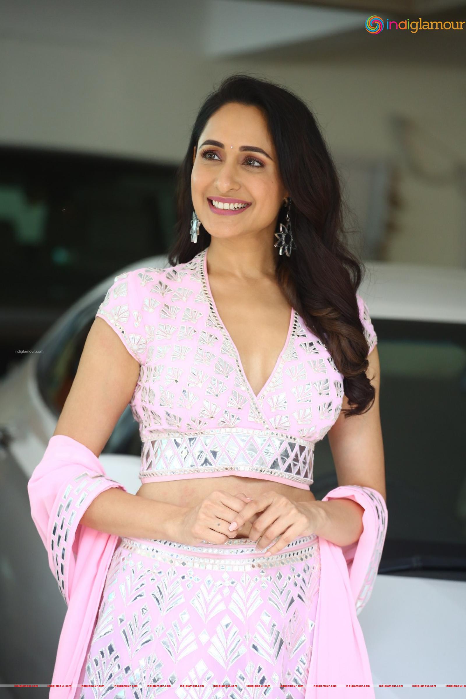 Pragya Jaiswal Actress hd photo