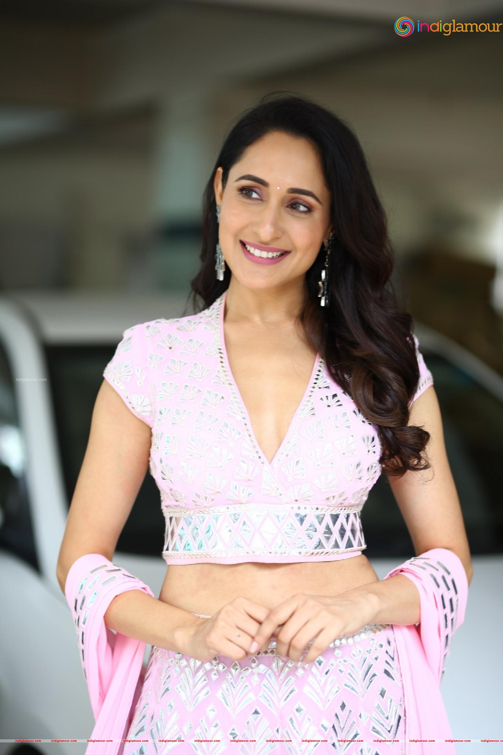 Pragya Jaiswal Actress hd photo