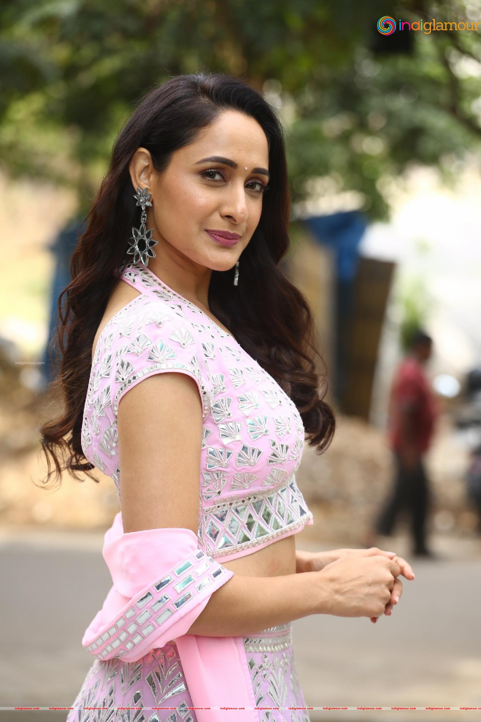 Pragya Jaiswal Actress hd photo