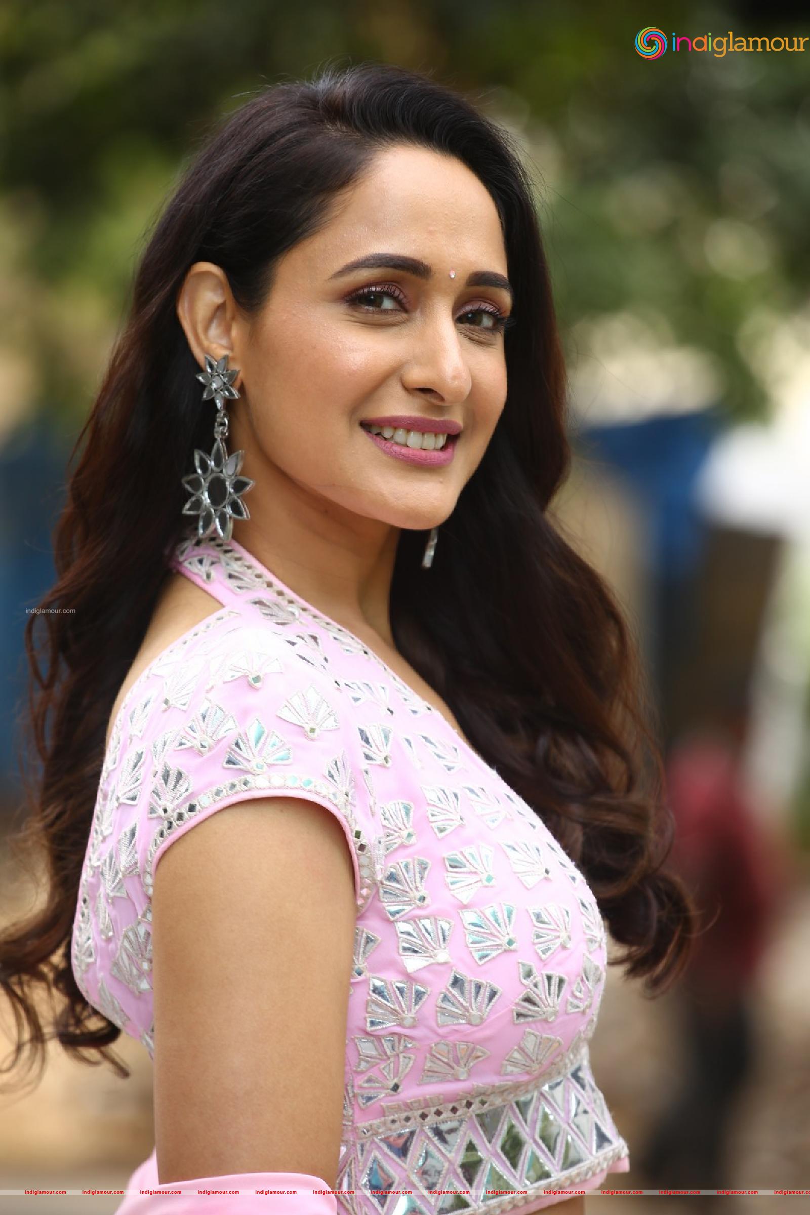 Pragya Jaiswal Actress hd photo