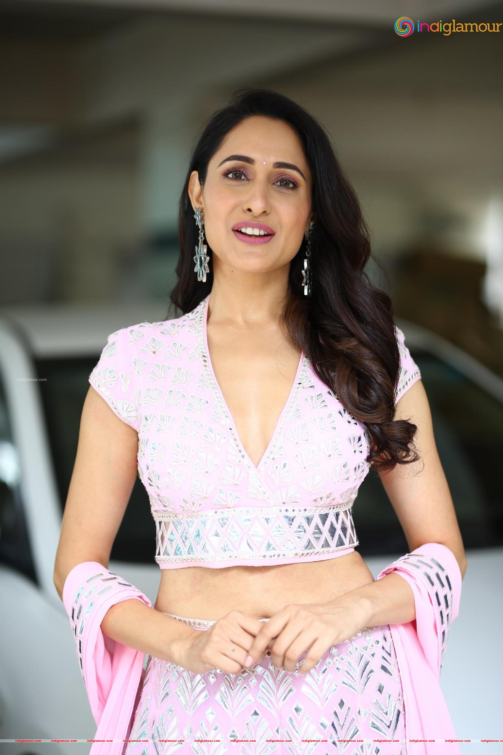 Pragya Jaiswal Actress hd photo
