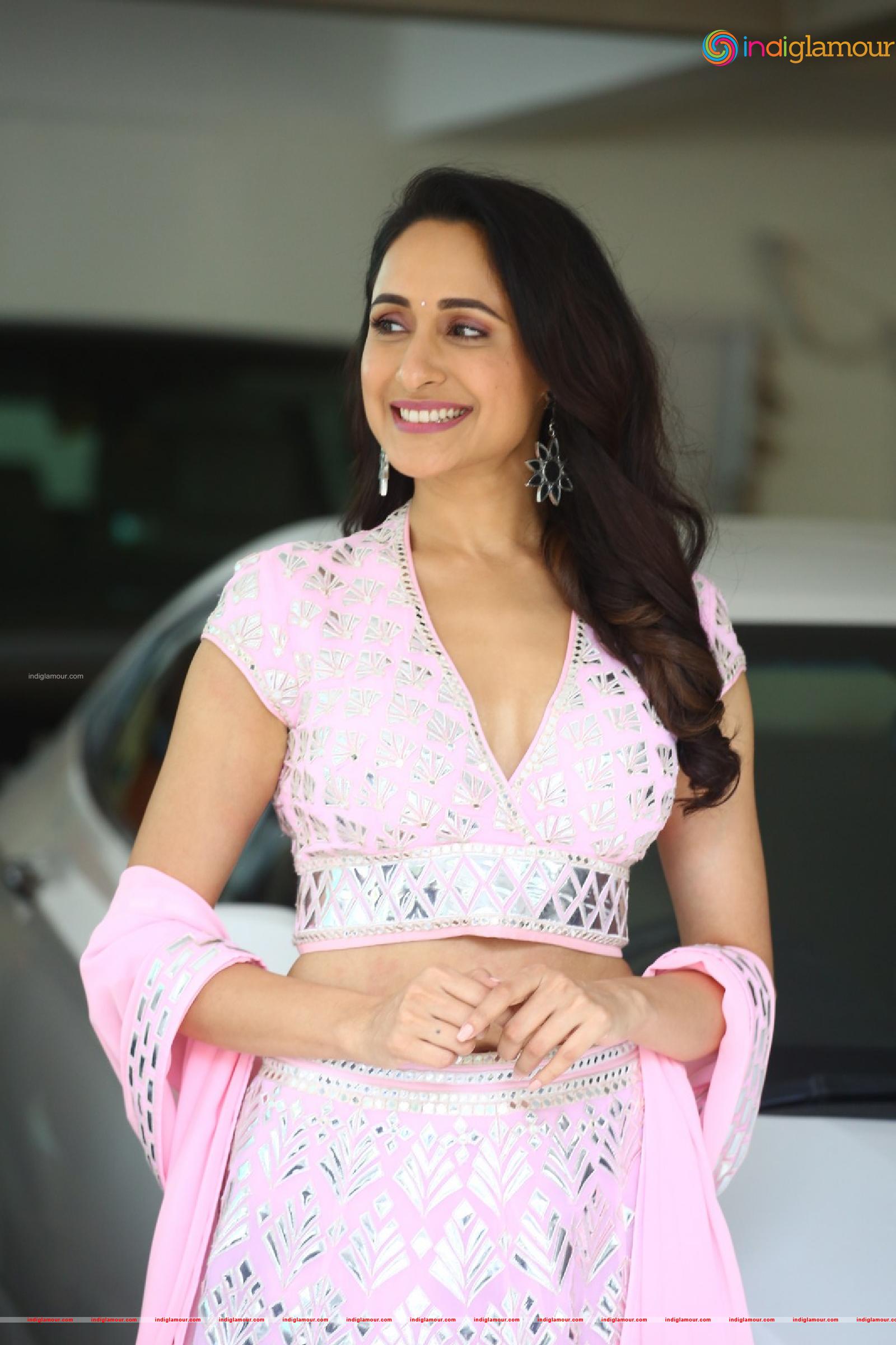 Pragya Jaiswal Actress hd photo