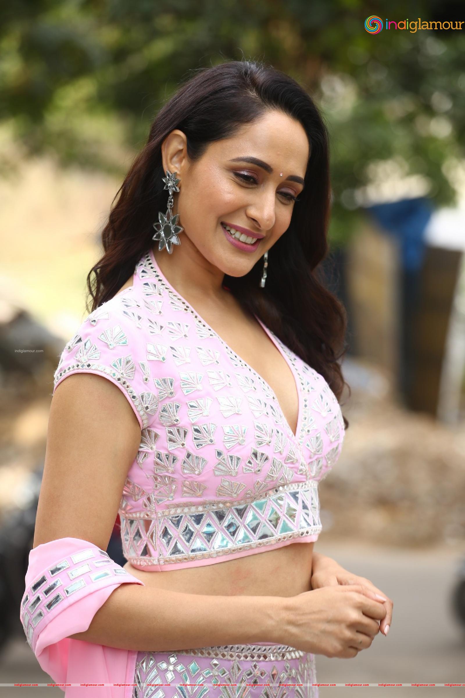 Pragya Jaiswal Actress hd photo