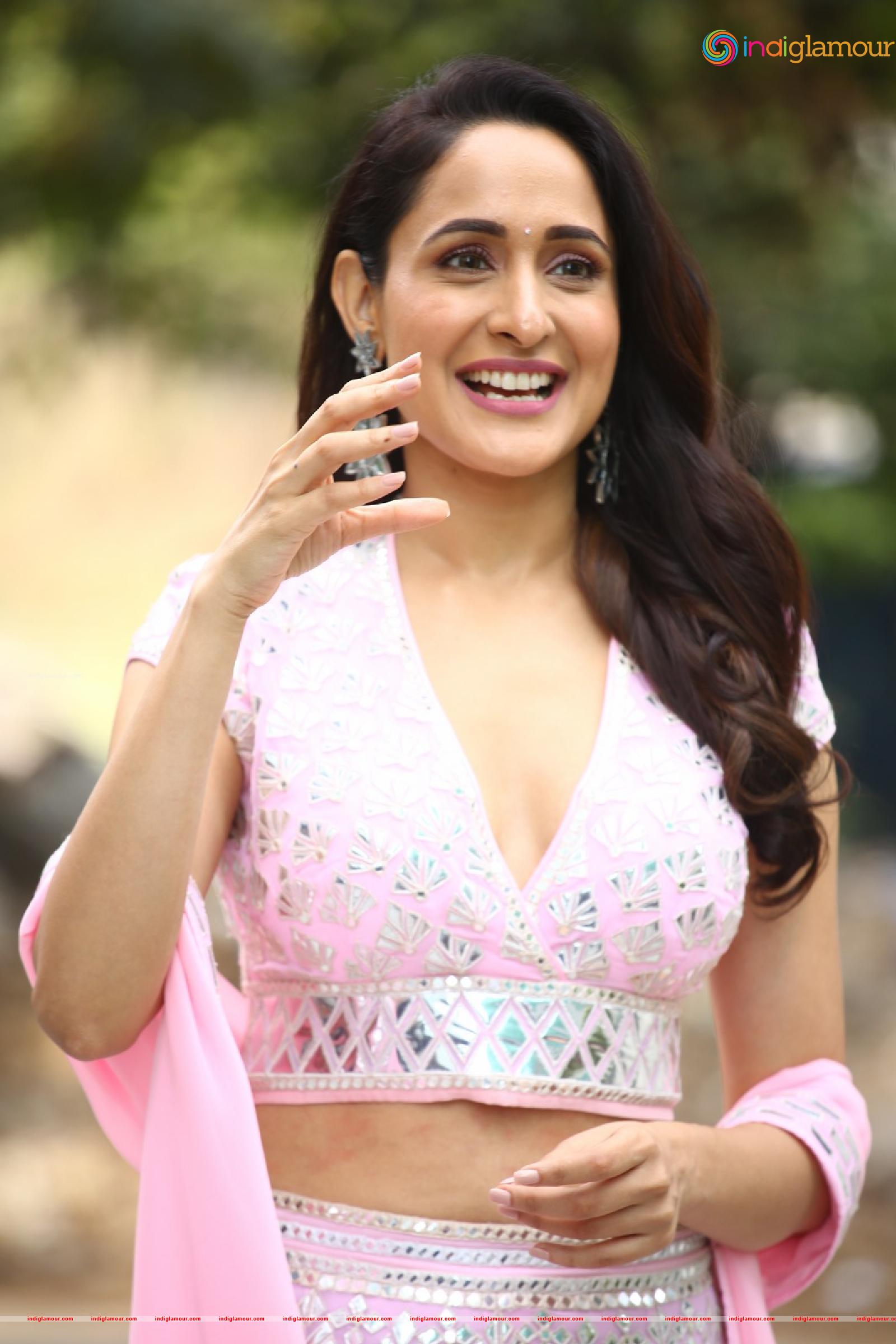 Pragya Jaiswal Actress hd photo