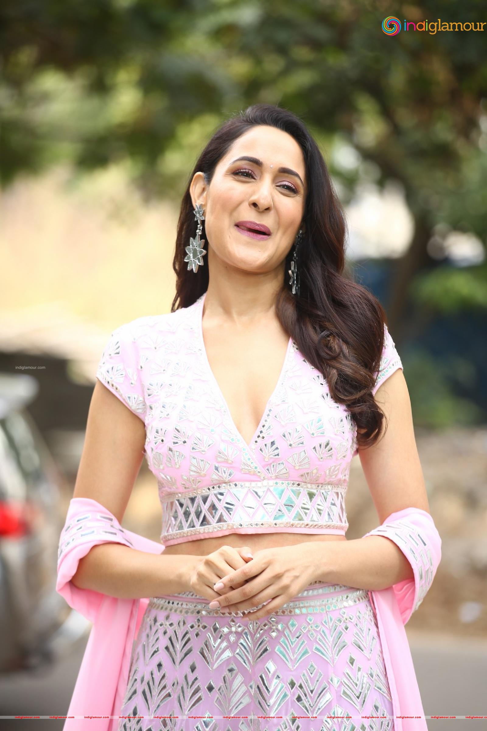Pragya Jaiswal Actress hd photo