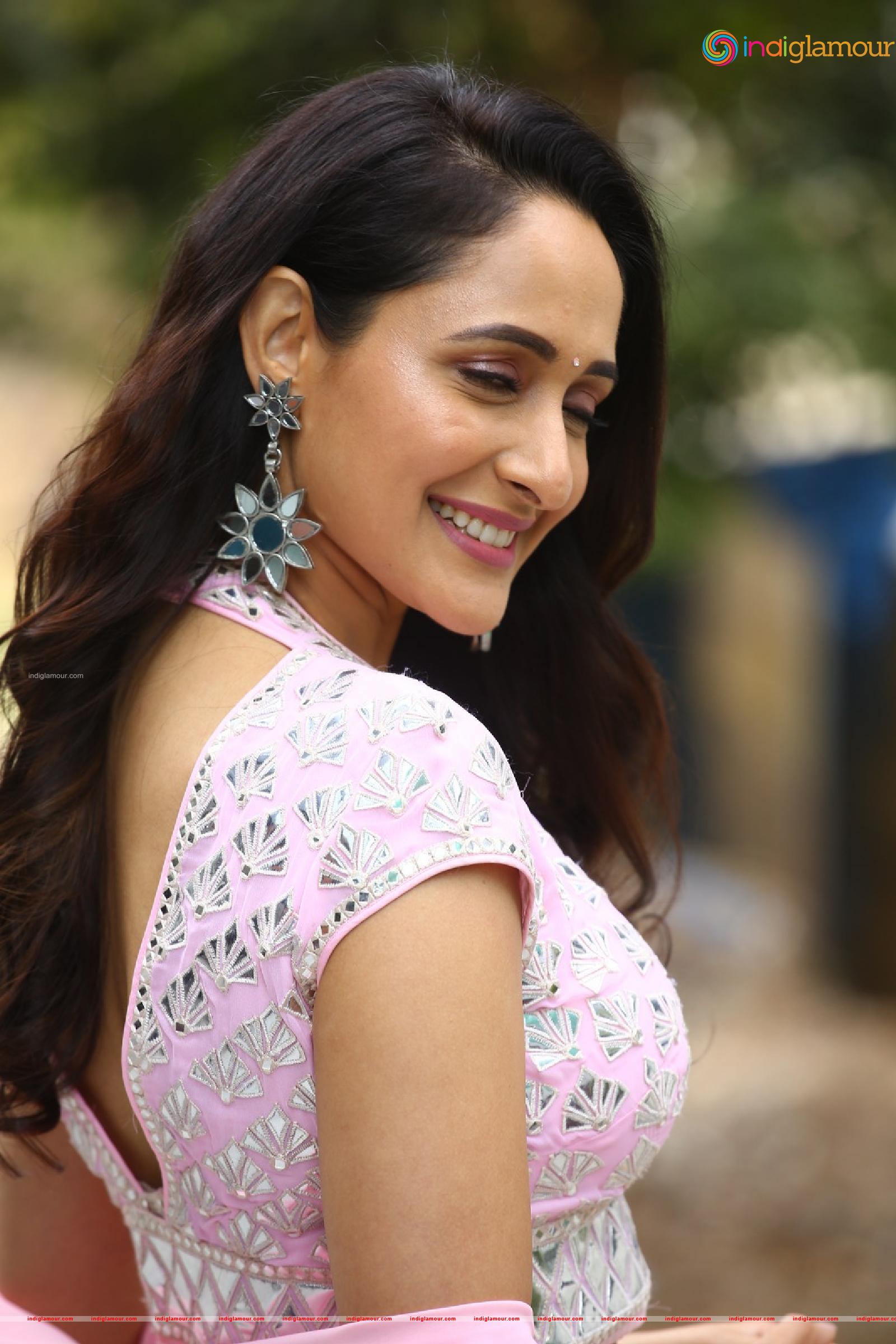 Pragya Jaiswal Actress hd photo