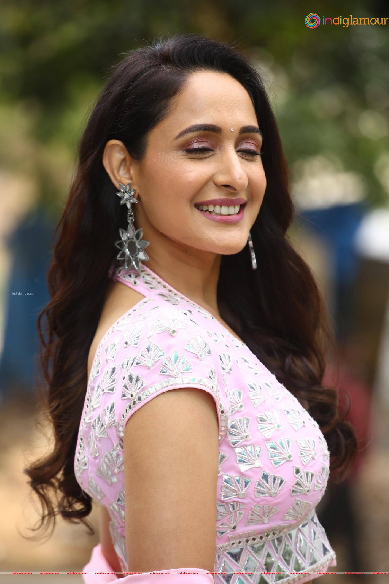 Pragya Jaiswal Actress hd photo