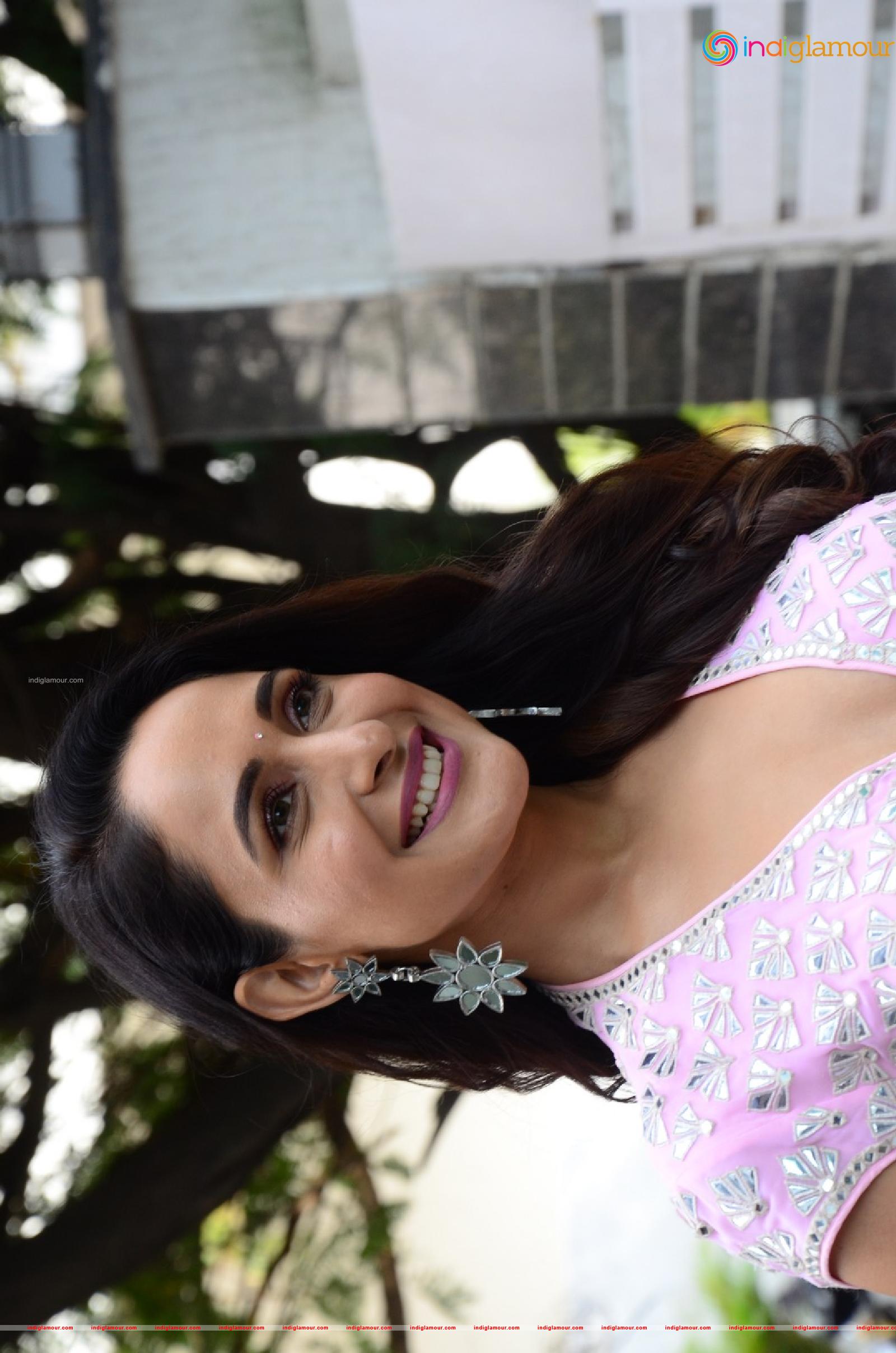 Pragya Jaiswal Actress hd photo