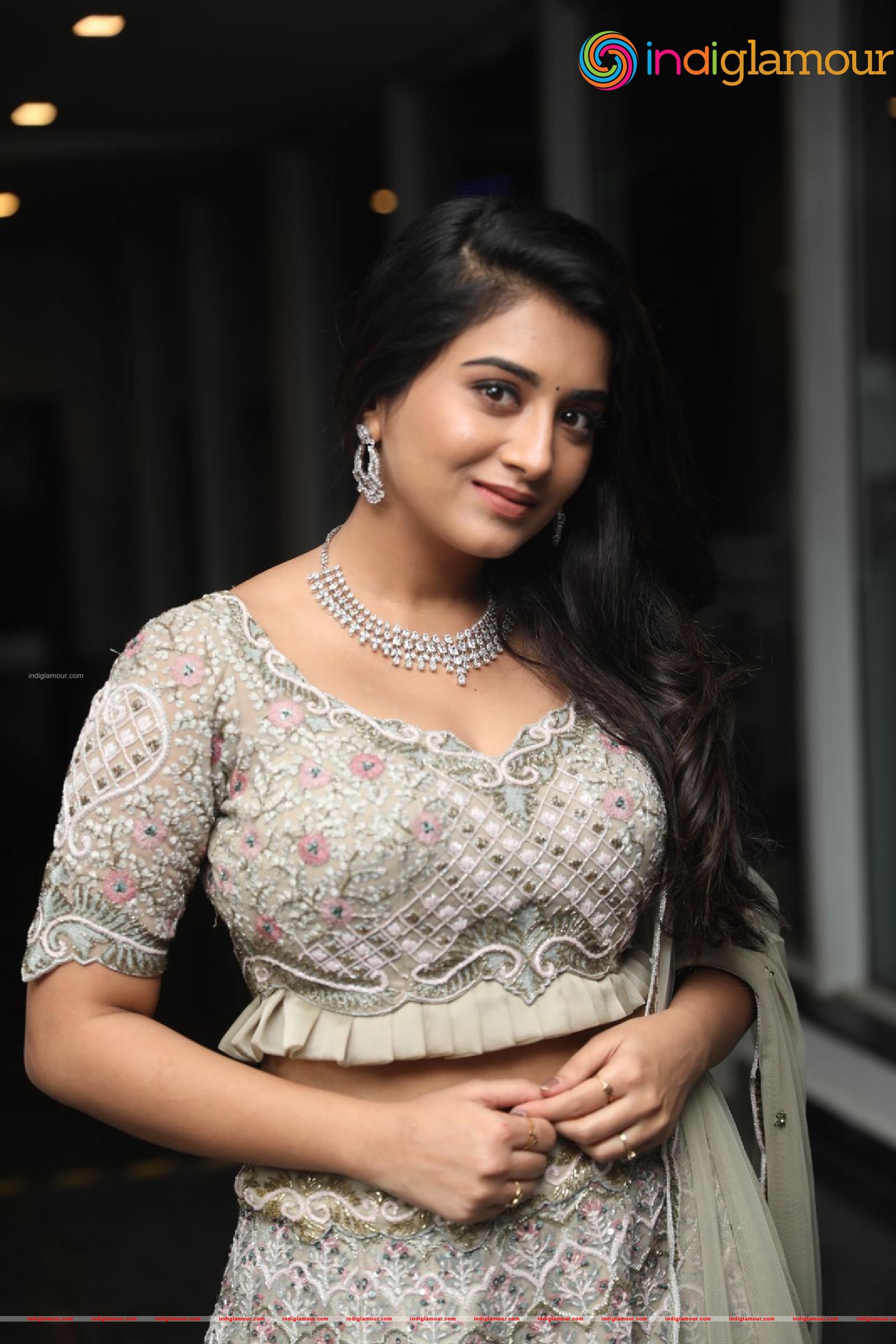 Rashi Singh Actress hd photo