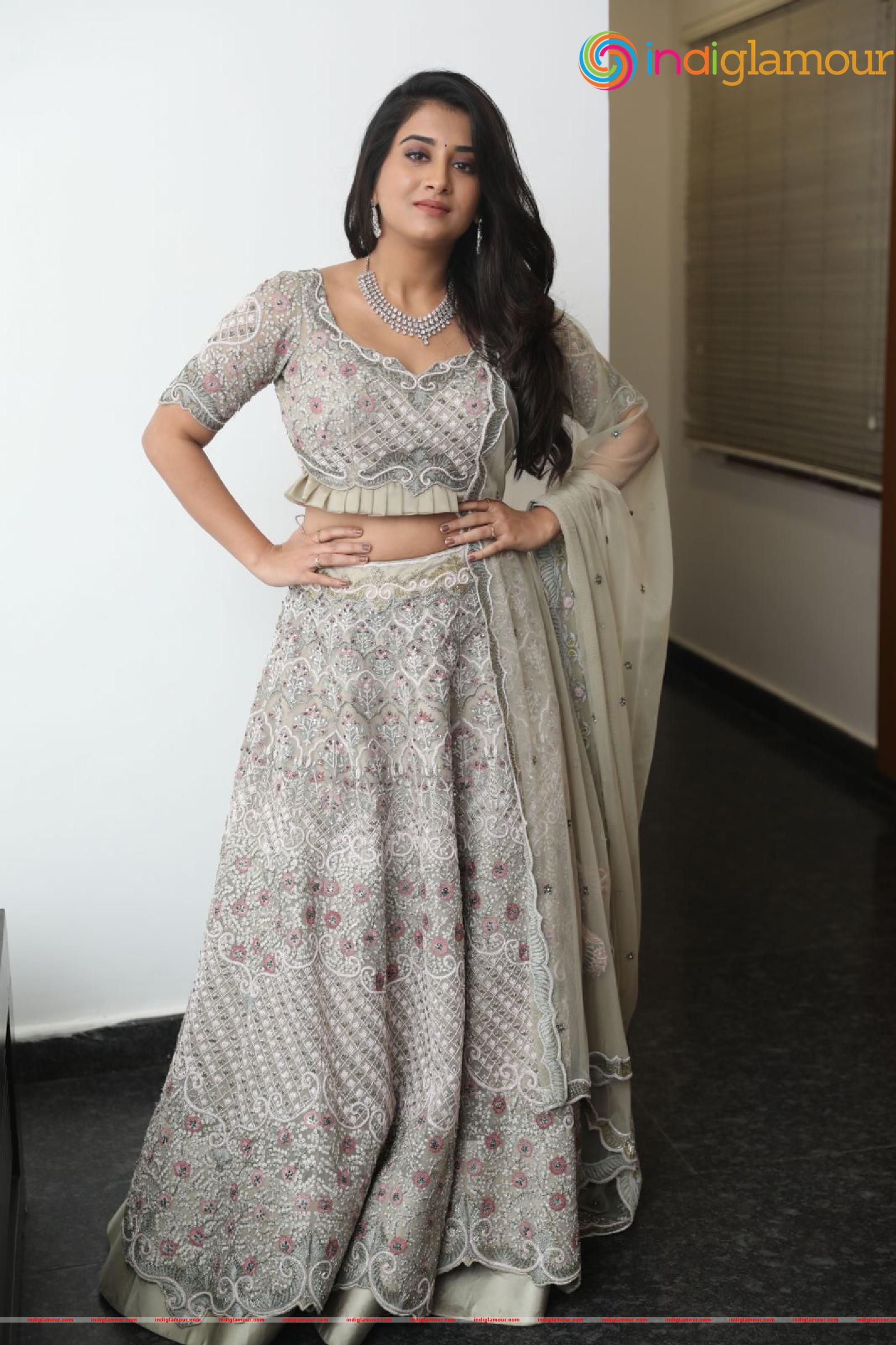 Rashi Singh Actress hd photo