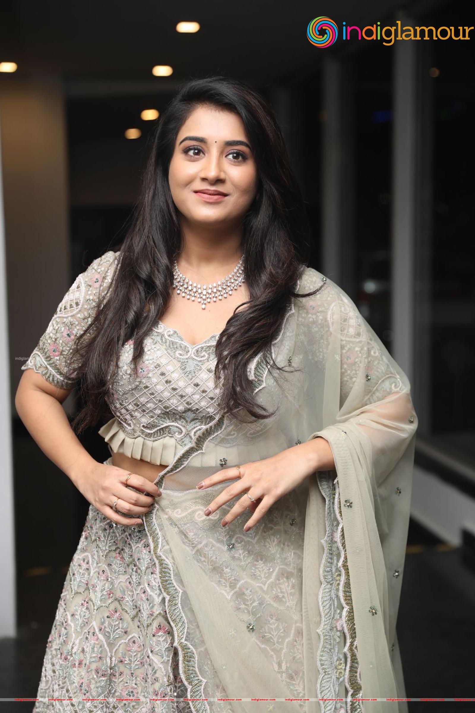 Rashi Singh Actress hd photo