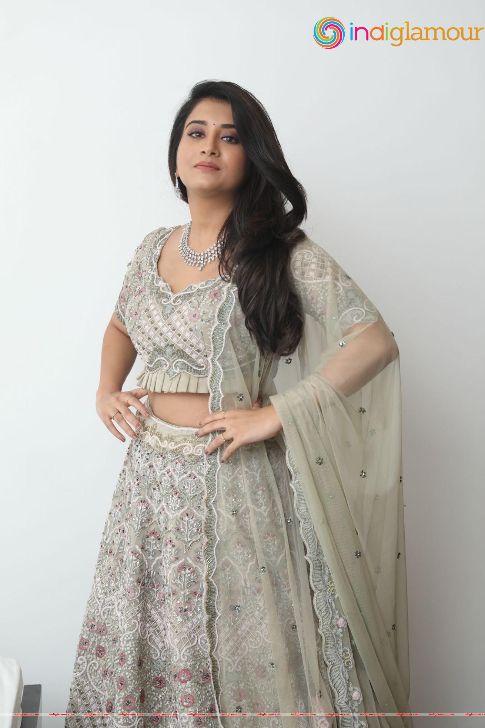 Rashi Singh Actress hd photo