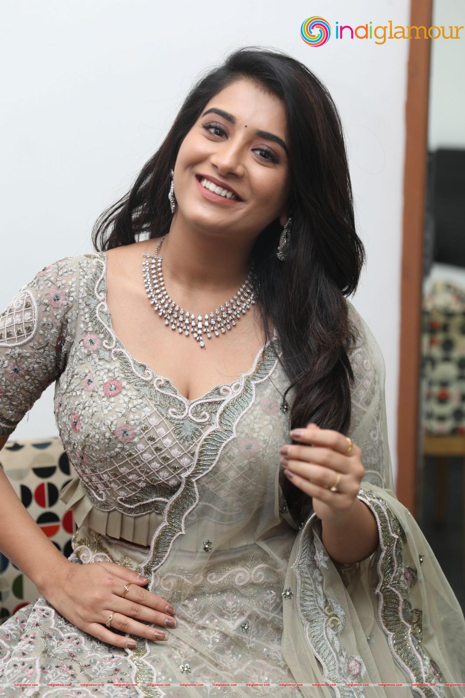 Rashi Singh Actress hd photo